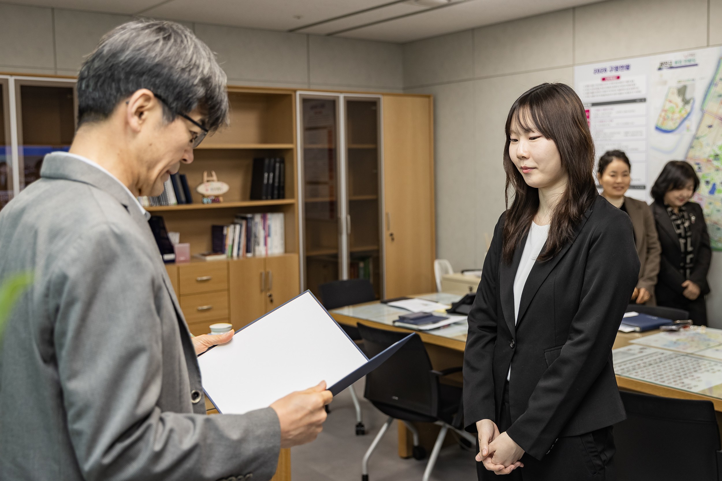 20260303-2026년 3월 신규임용후보자 발령장 수여식 20260303-30071_L_204608.jpg