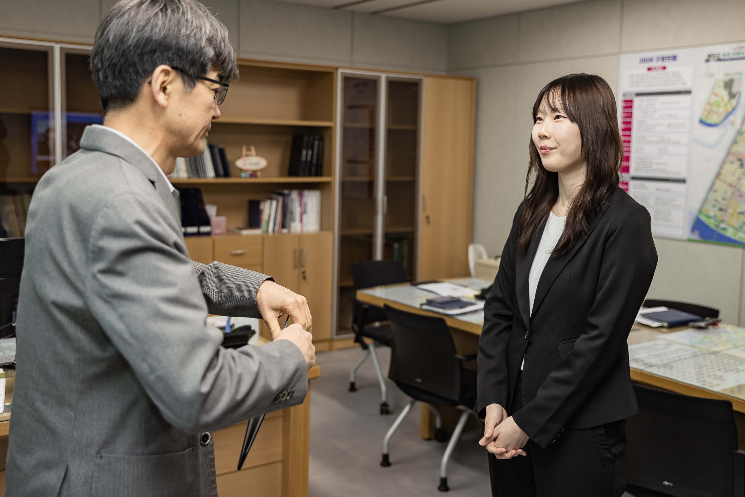 20260303-2026년 3월 신규임용후보자 발령장 수여식 20260303-30077_L_204608.jpg