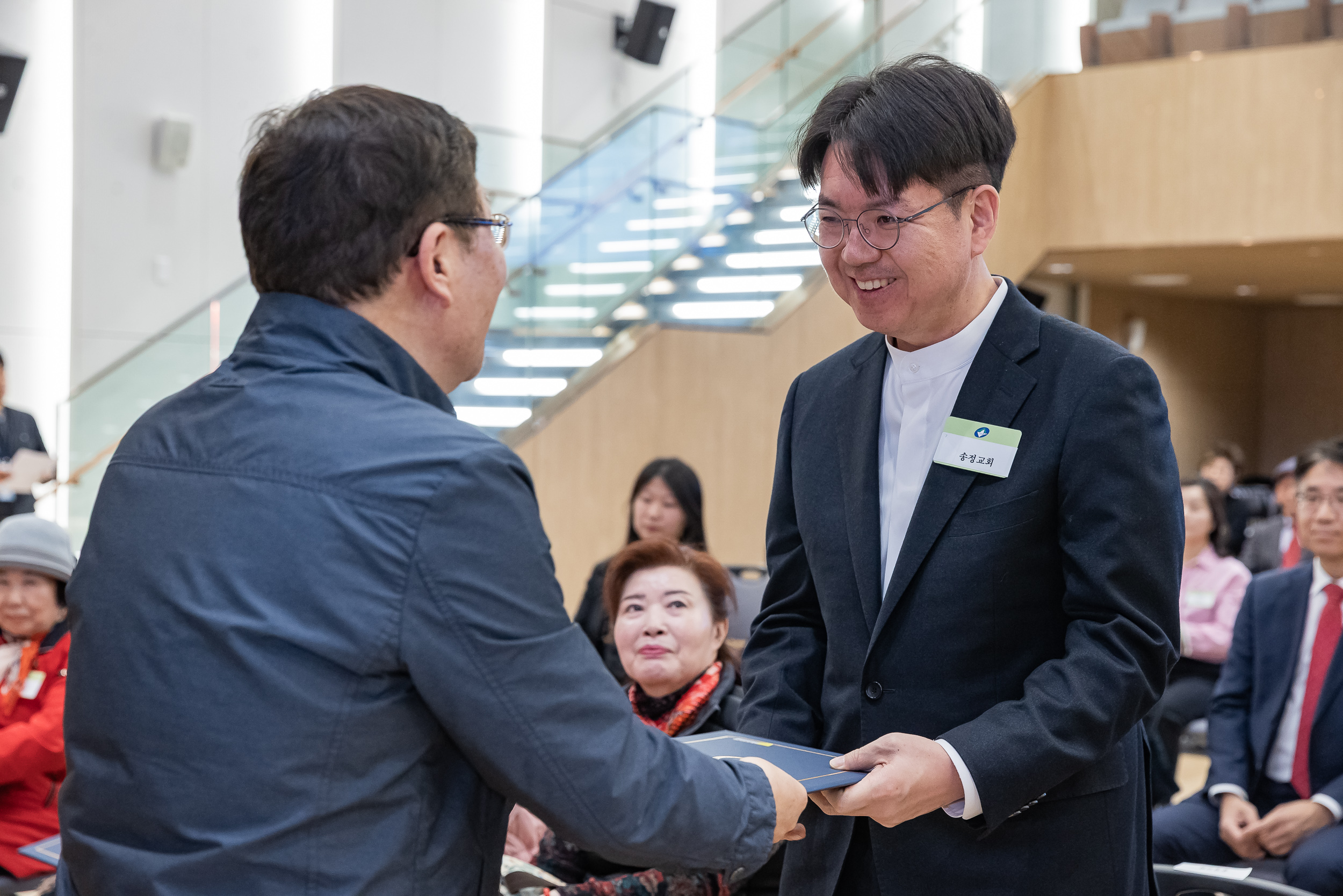 20260323-2026년 3월 정기 구민표창 수여식 20260323-47399_L_183852.jpg