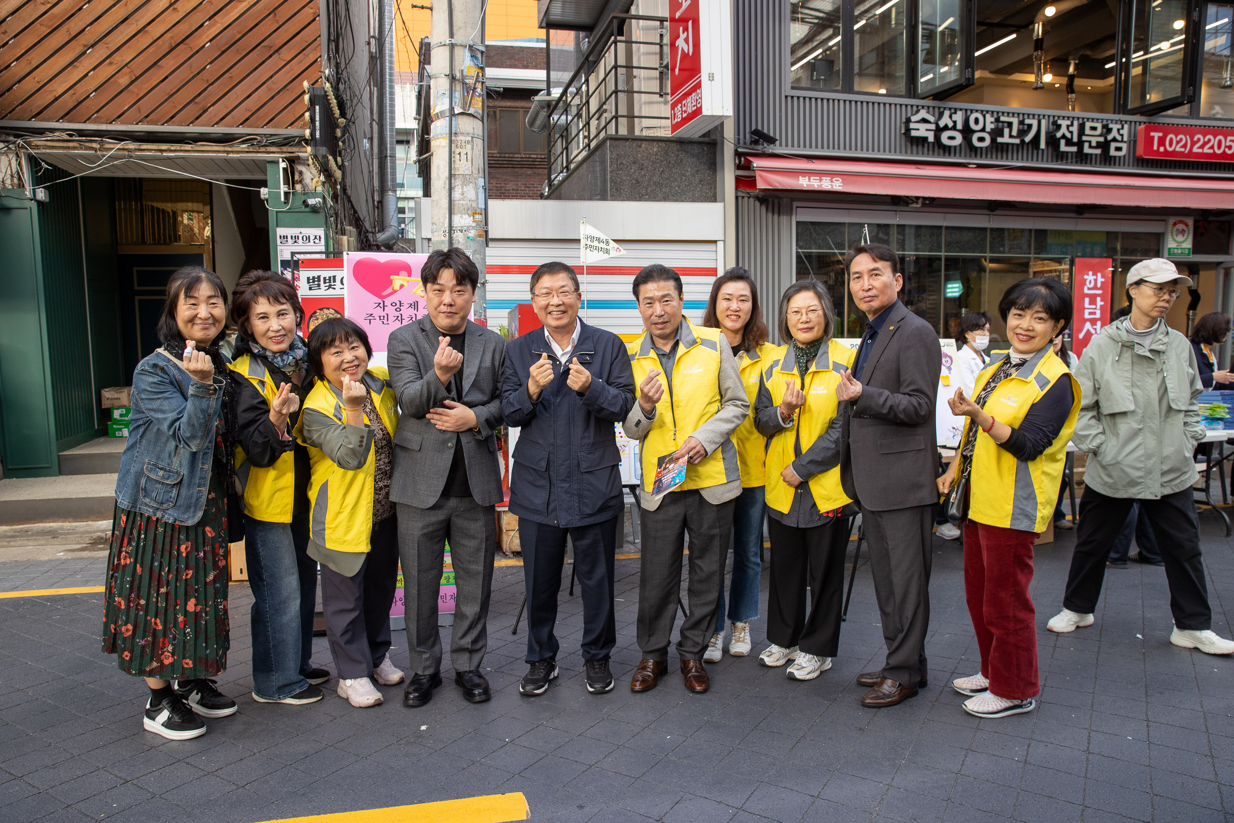20251022-제8회 건대양꼬치거리 음식문화축제 20251022-64959_L_172935.jpg