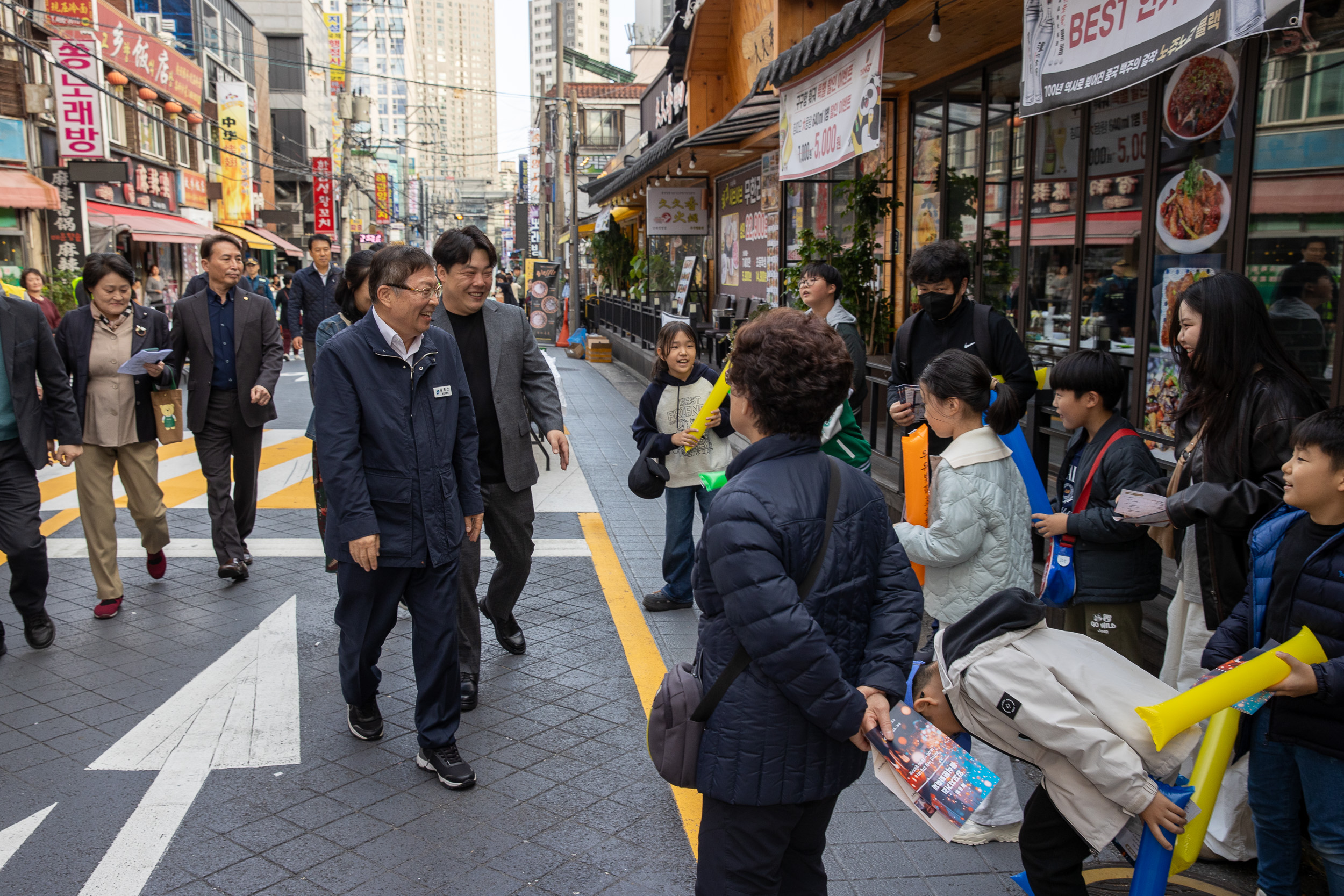 20251022-제8회 건대양꼬치거리 음식문화축제 20251022-64984_L_172935.jpg