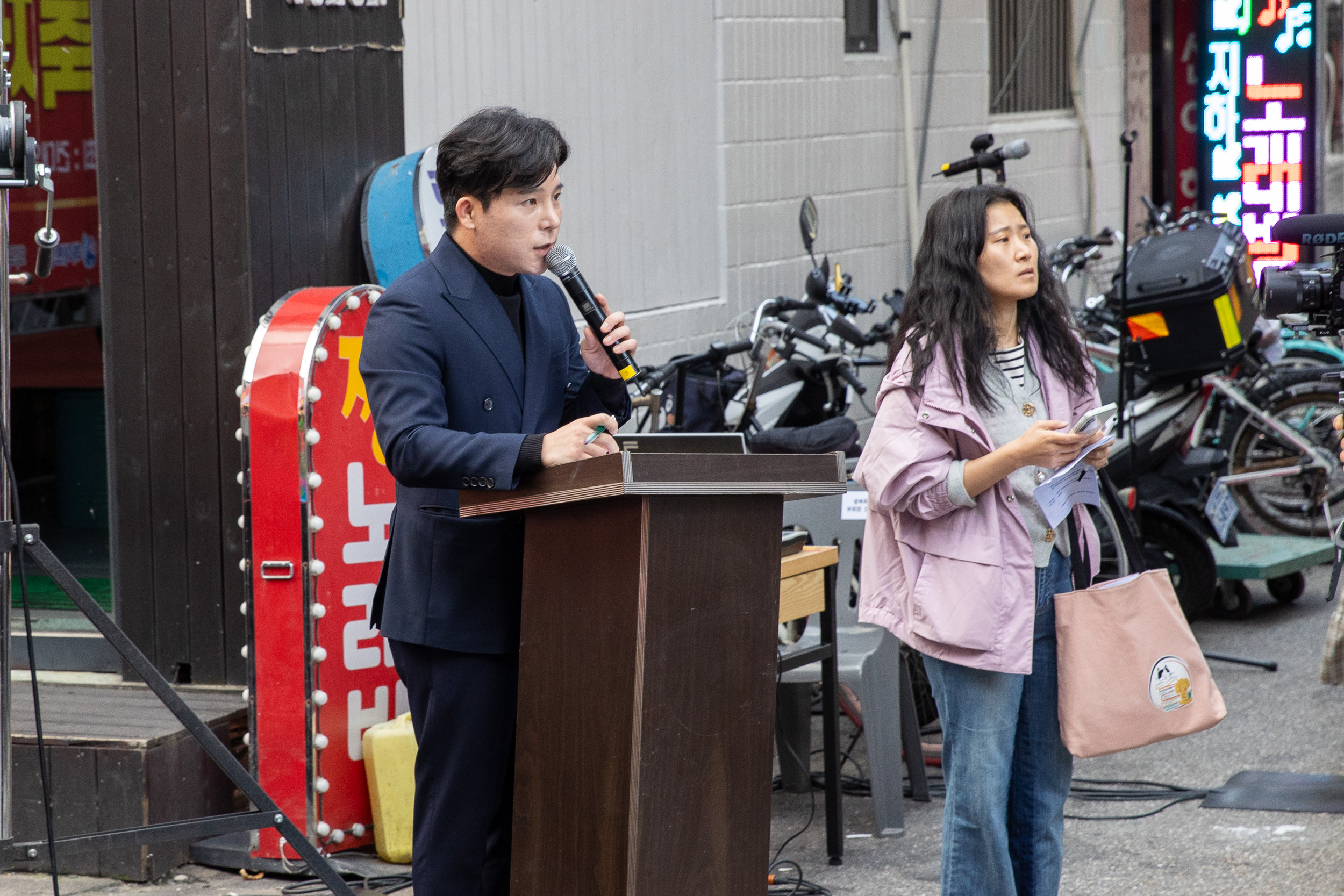 20251022-제8회 건대양꼬치거리 음식문화축제 20251022-64999_L_172935.jpg