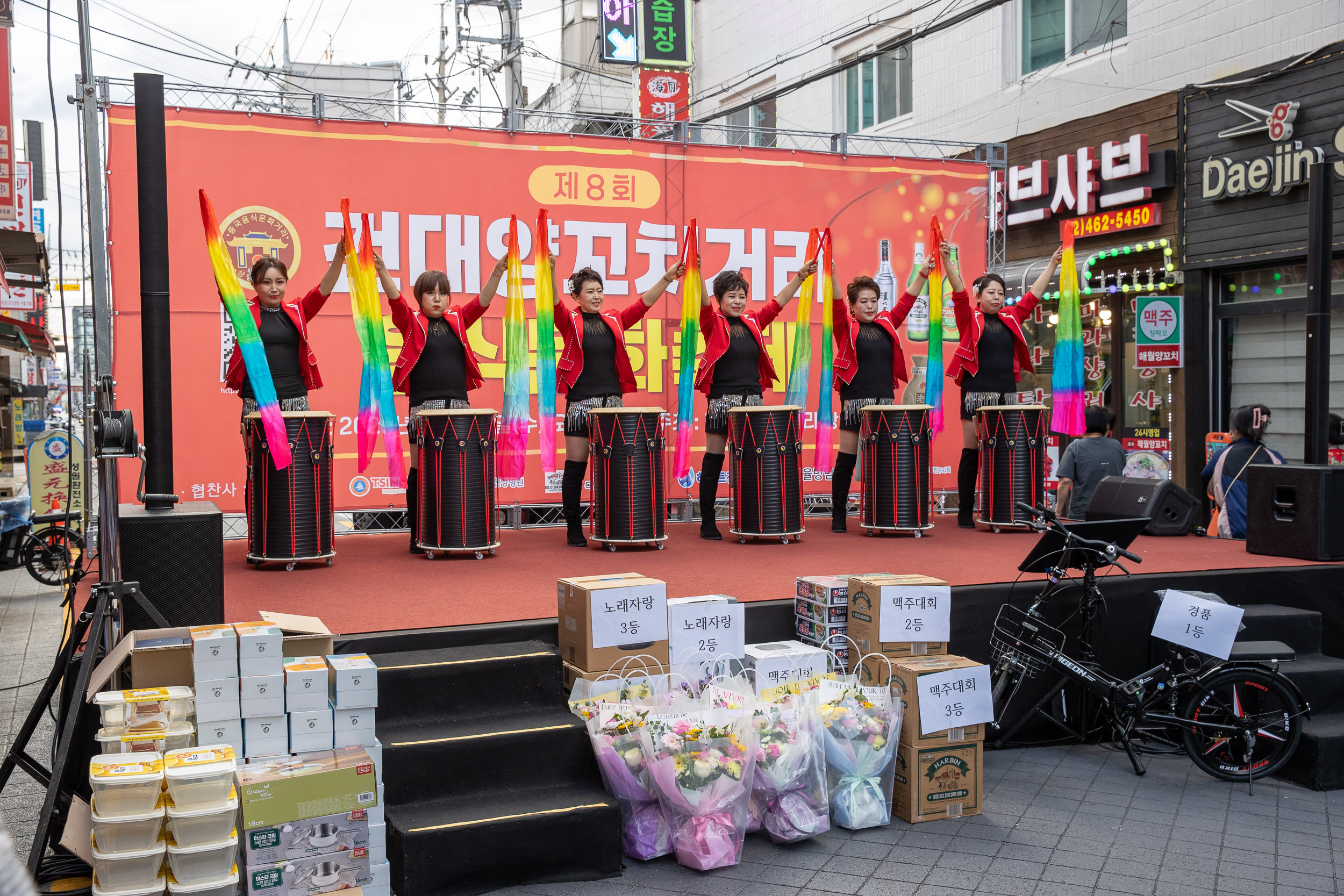 20251022-제8회 건대양꼬치거리 음식문화축제 20251022-65006_L_172935.jpg
