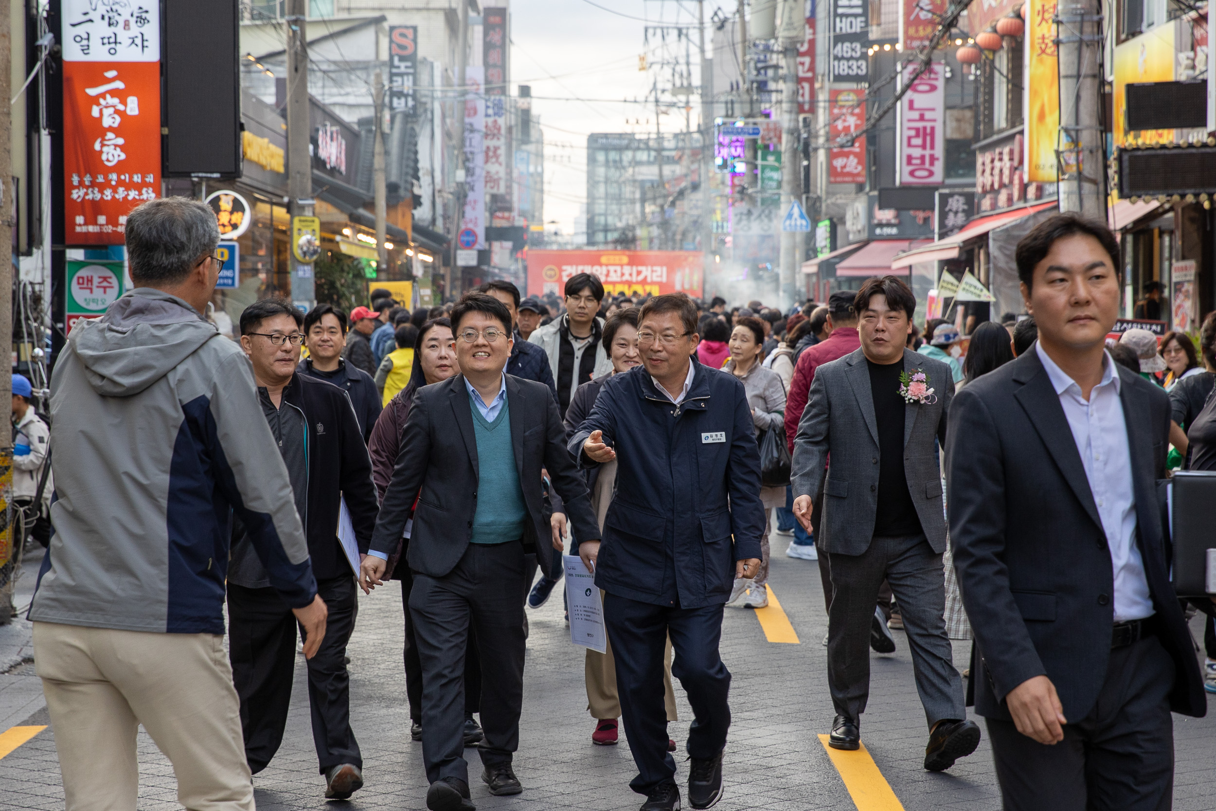 20251022-제8회 건대양꼬치거리 음식문화축제 20251022-65464_L_172939.jpg