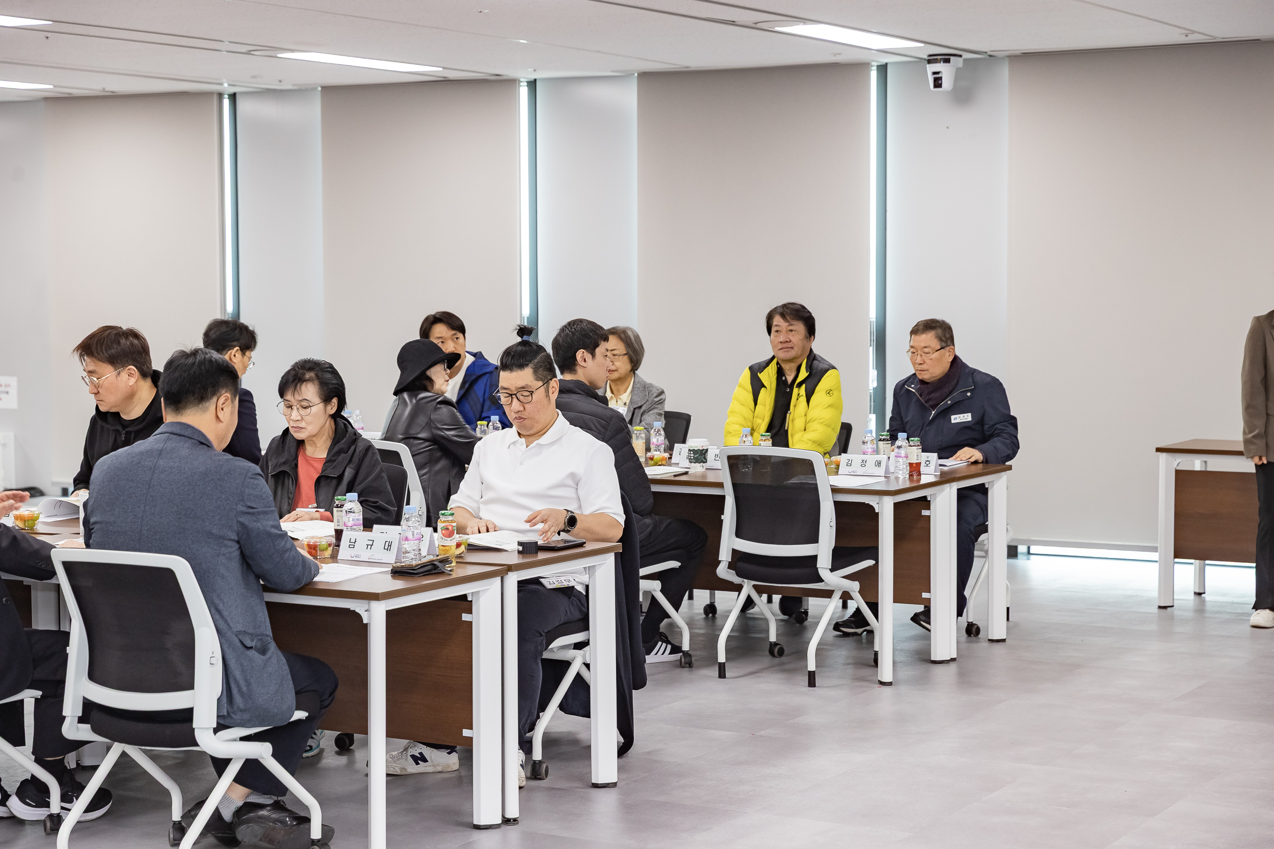 20251107-공약이행점검 주민배심원 위촉장 수여 20251107-1539_L_202000.jpg