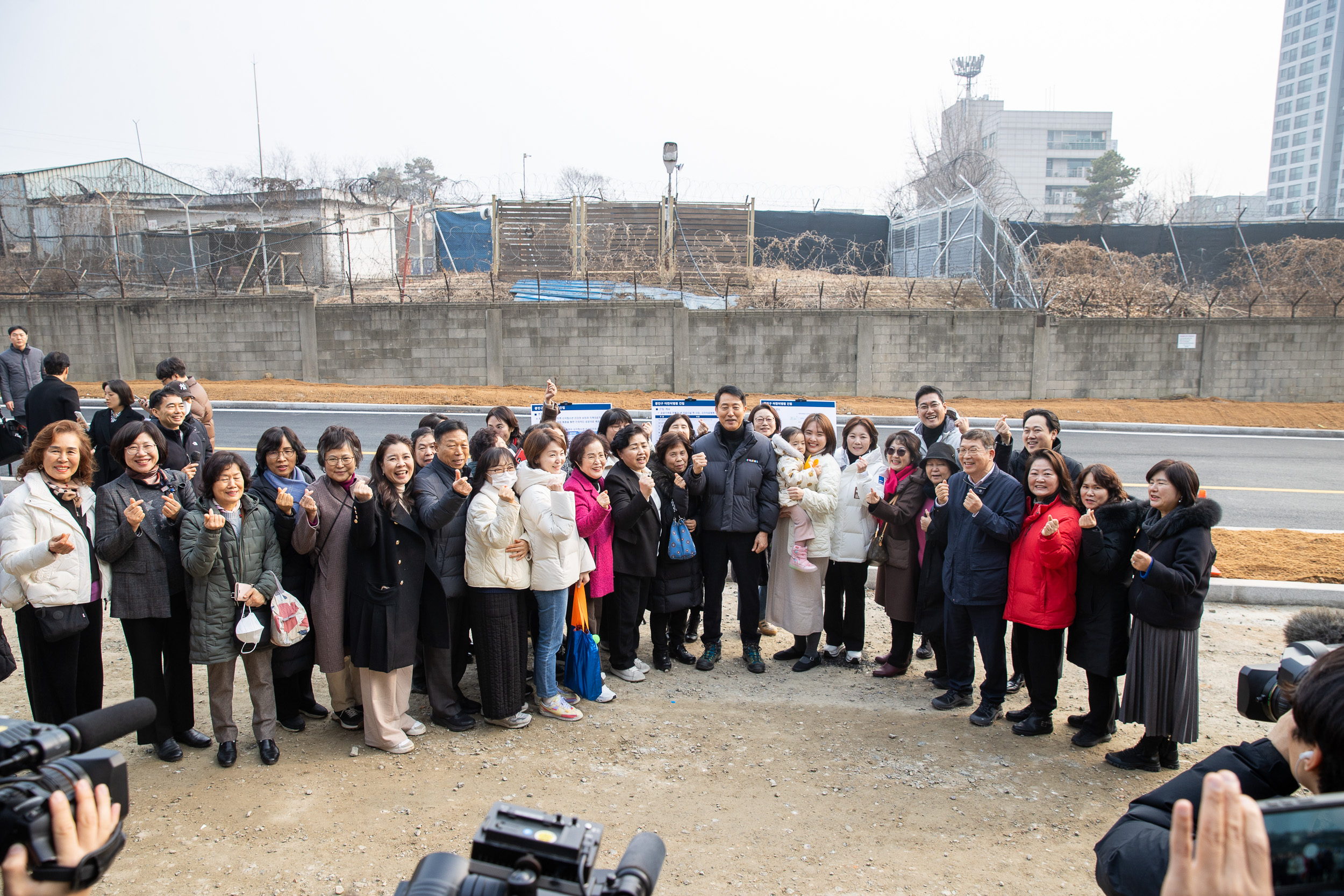 20260213-서울시장 광진구 주요 현장방문-자양전통시장, 어린이병원부지, 생활체육시설 부지 방문 20260213-3685_L_122428.jpg