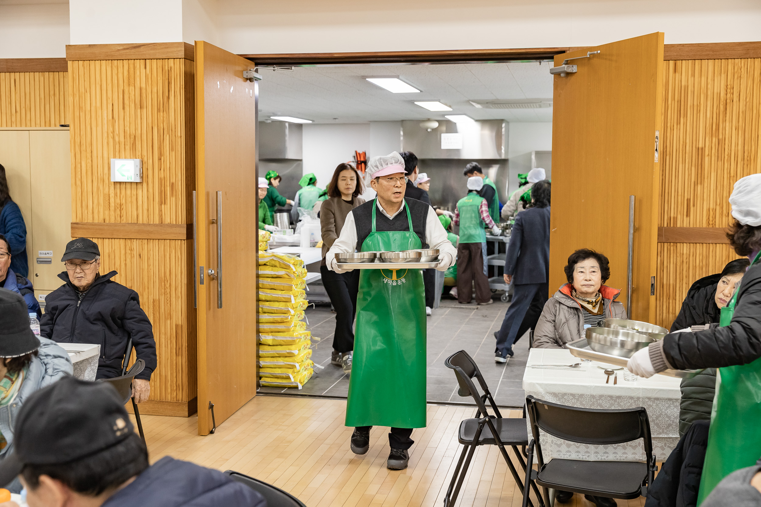 20260203-구의1동 새마을단체와 함께하는 따뜻한 떡국 나눔 20260203-10275_L_181158.jpg