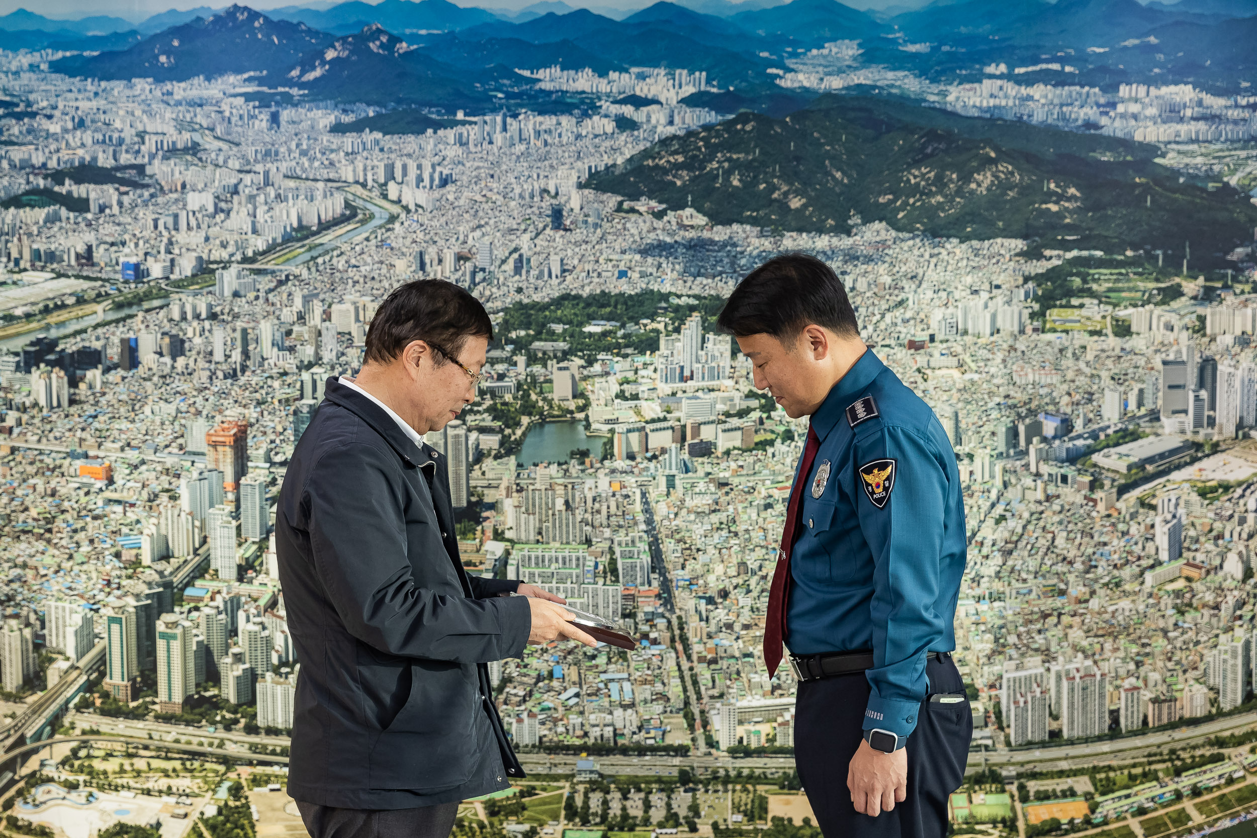 20251204-광진경찰서장 감사패 전달식 20251204-22032_L_174734.jpg