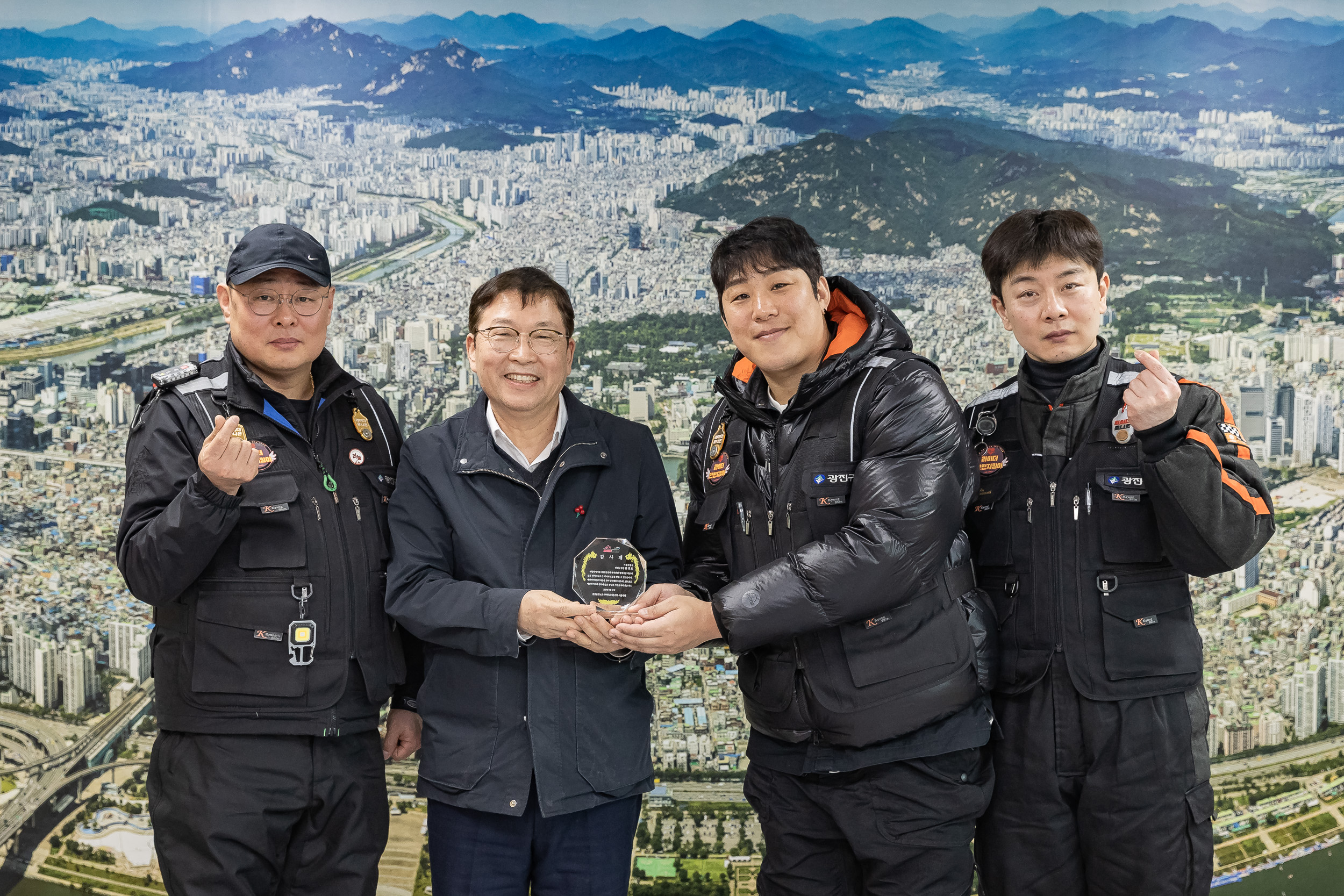 20260224-라이더유니온 서울지회 광진구청장 감사패 전달식 20260224-25238_L_174838.jpg