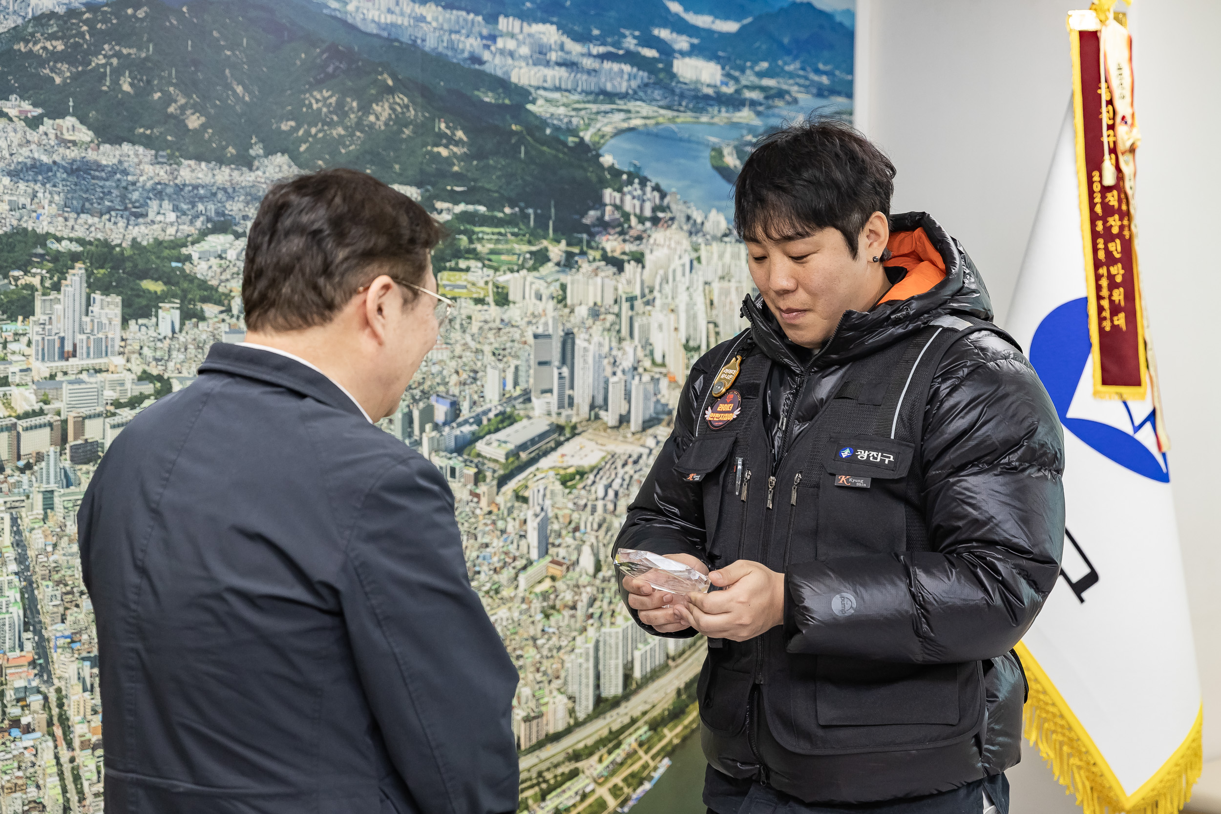 20260224-라이더유니온 서울지회 광진구청장 감사패 전달식 20260224-25191_L_174838.jpg