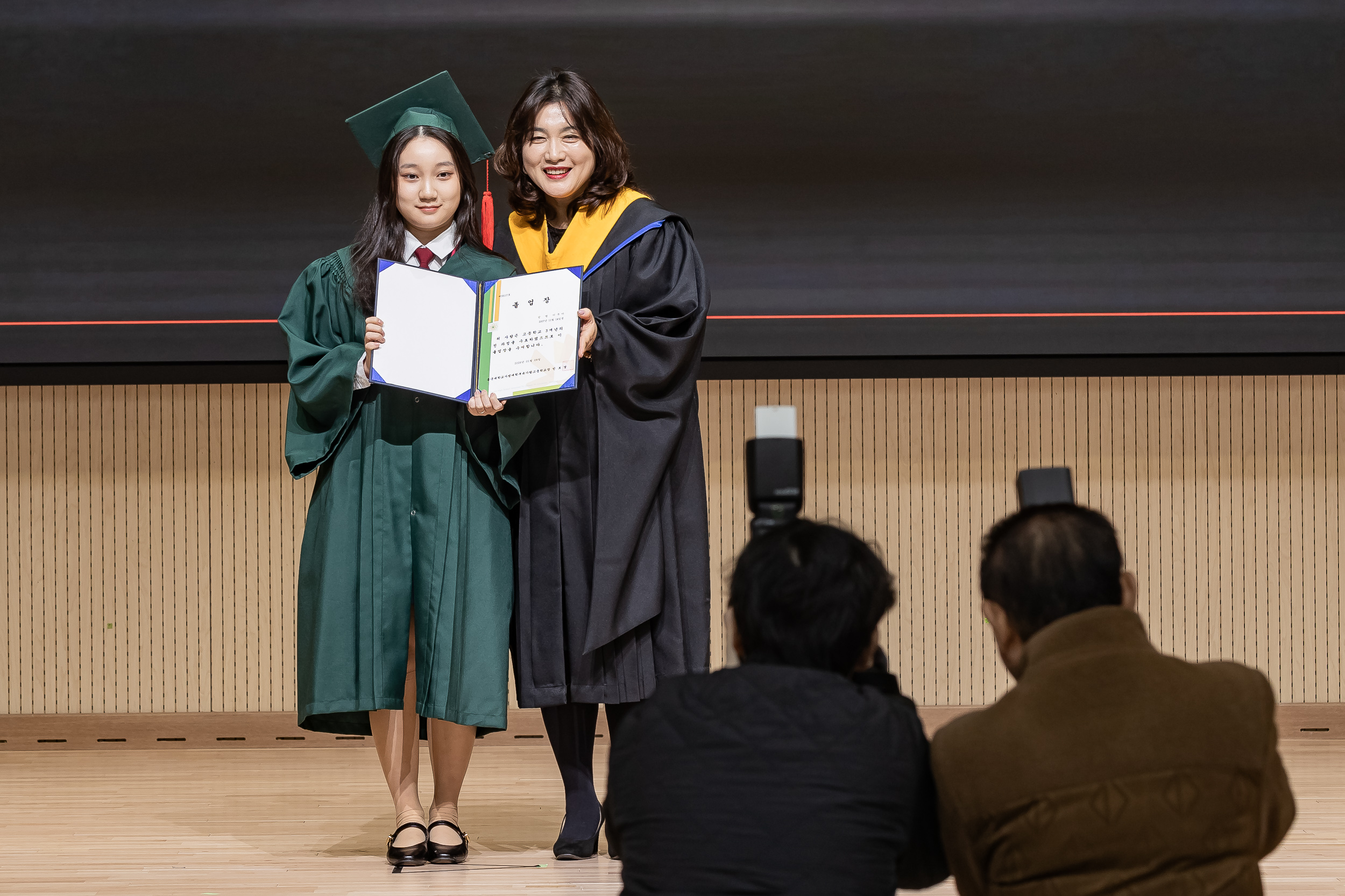 20260109-가람고등학교 졸업식 20260109-62220_L_112044.jpg