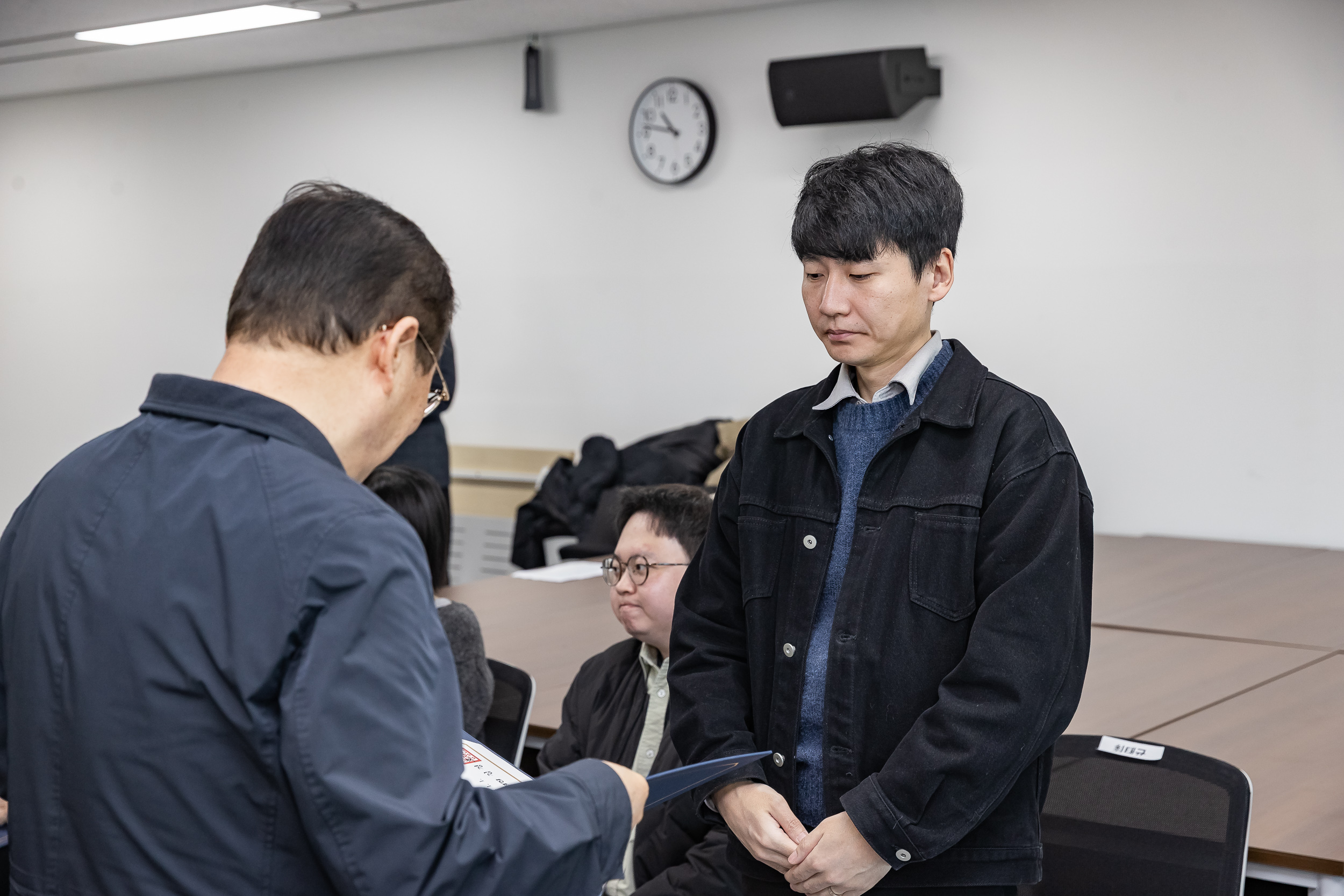 20251226-2026년 상반기 정기인사 발령장 수여식 20251226-55495_L_203819.jpg