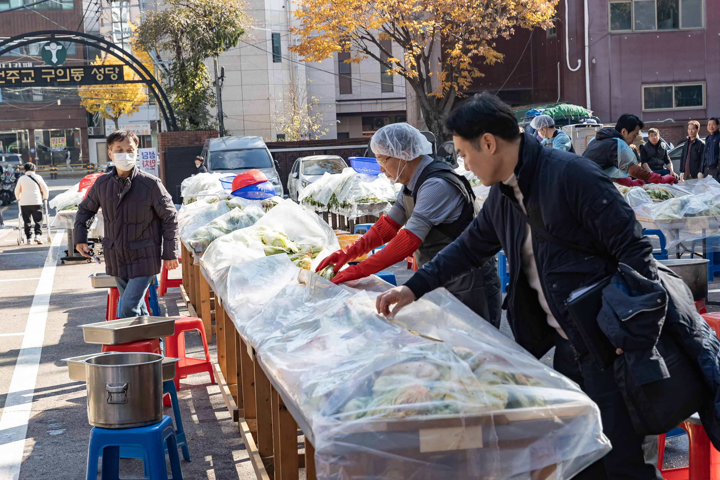 20251115-천주교 사랑의 김장 나눔행사 20251115-7929_L_155945.jpg