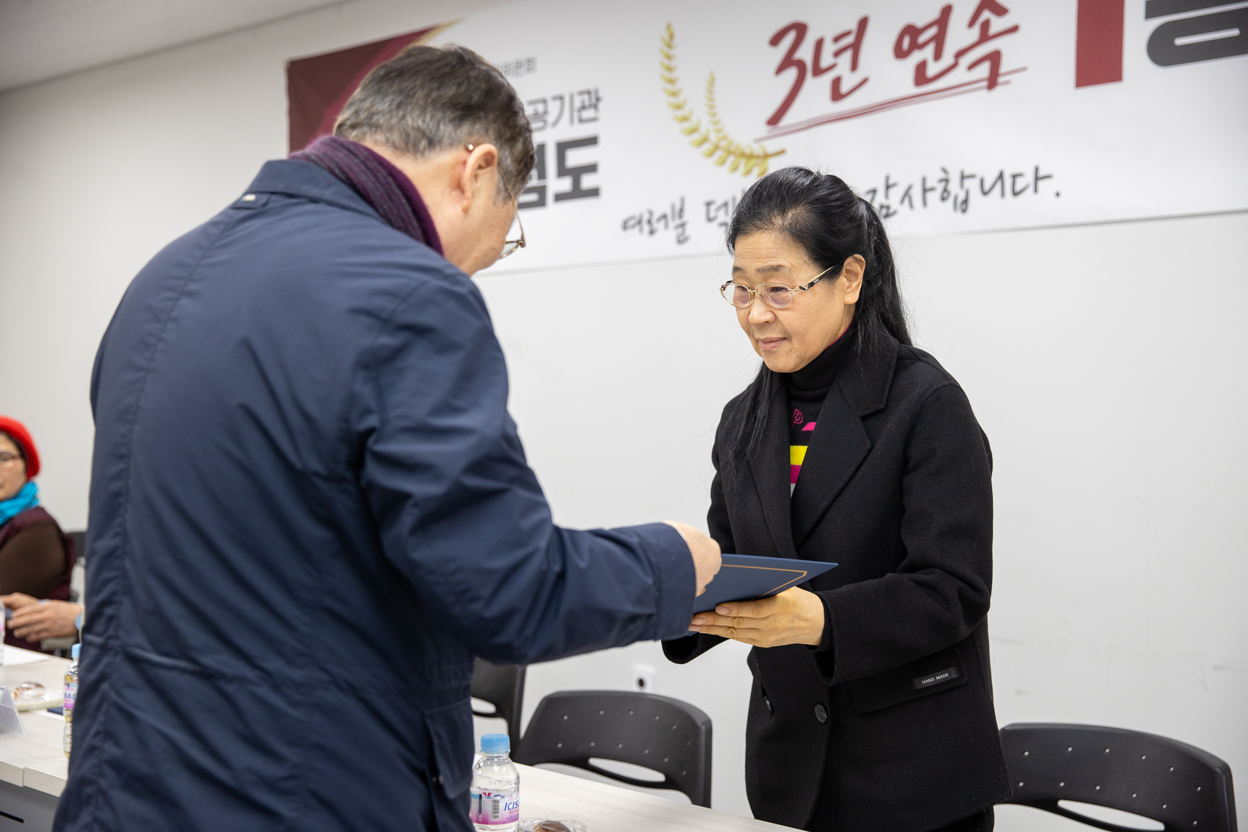 20260213-군자동 주민자치회 위원 위촉장 수여식 20260213-20607_L_122010.jpg