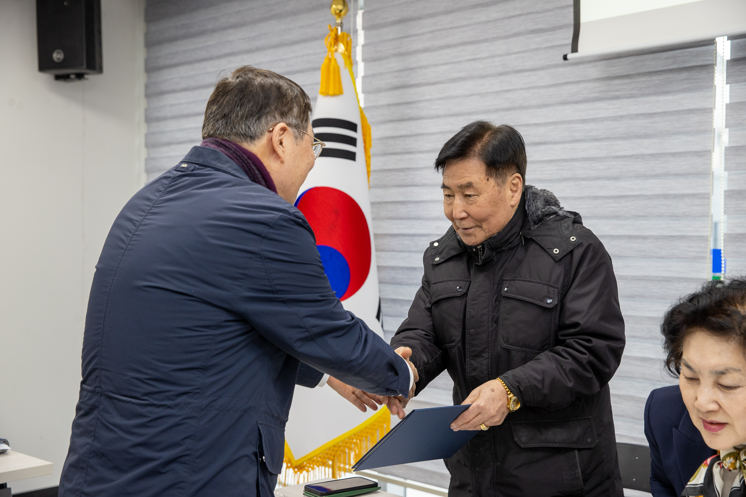 20260213-군자동 주민자치회 위원 위촉장 수여식 20260213-20428_L_122008.jpg