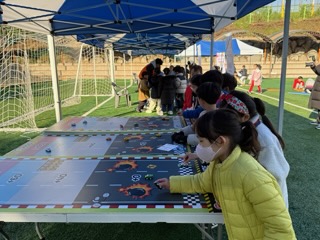 학교, 오늘은 놀이터! IMG_7214.jpg