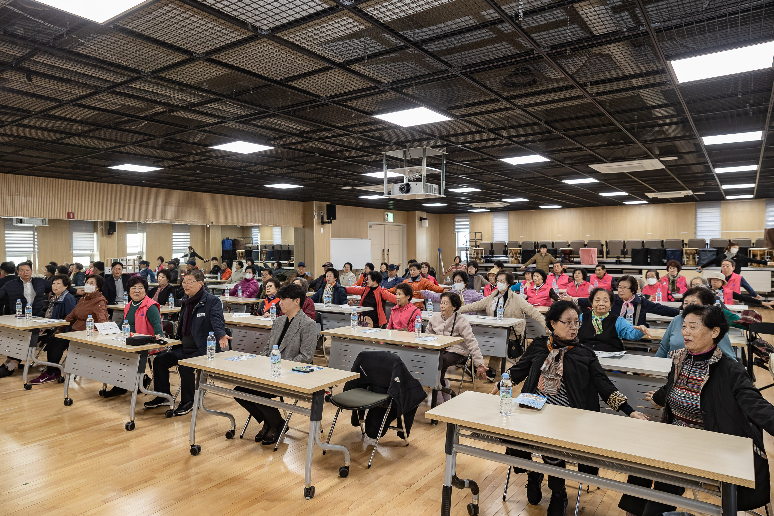 20251104-군자동 스포츠정형외과 건강강좌 20251104-0095_L_104058.jpg