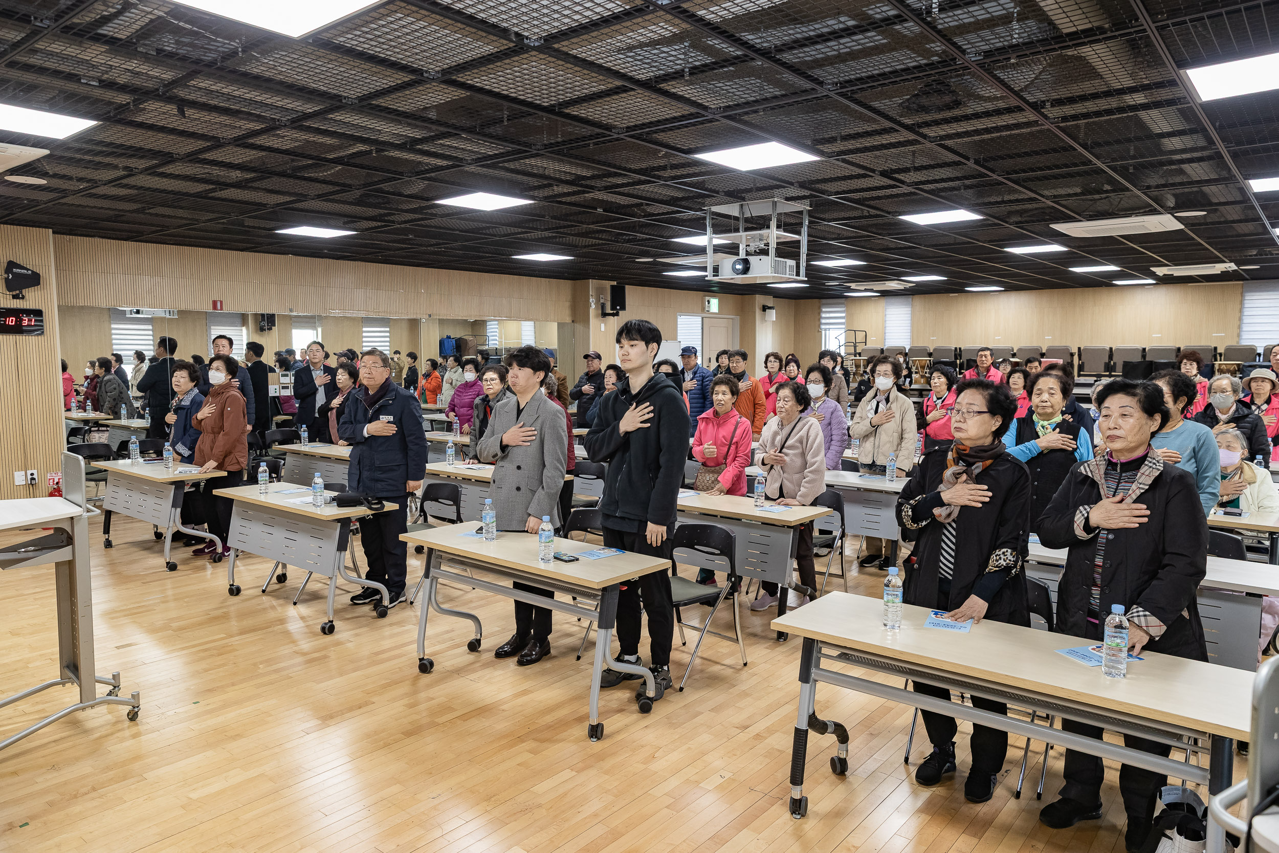 20251104-군자동 스포츠정형외과 건강강좌 20251104-0005_L_104057.jpg