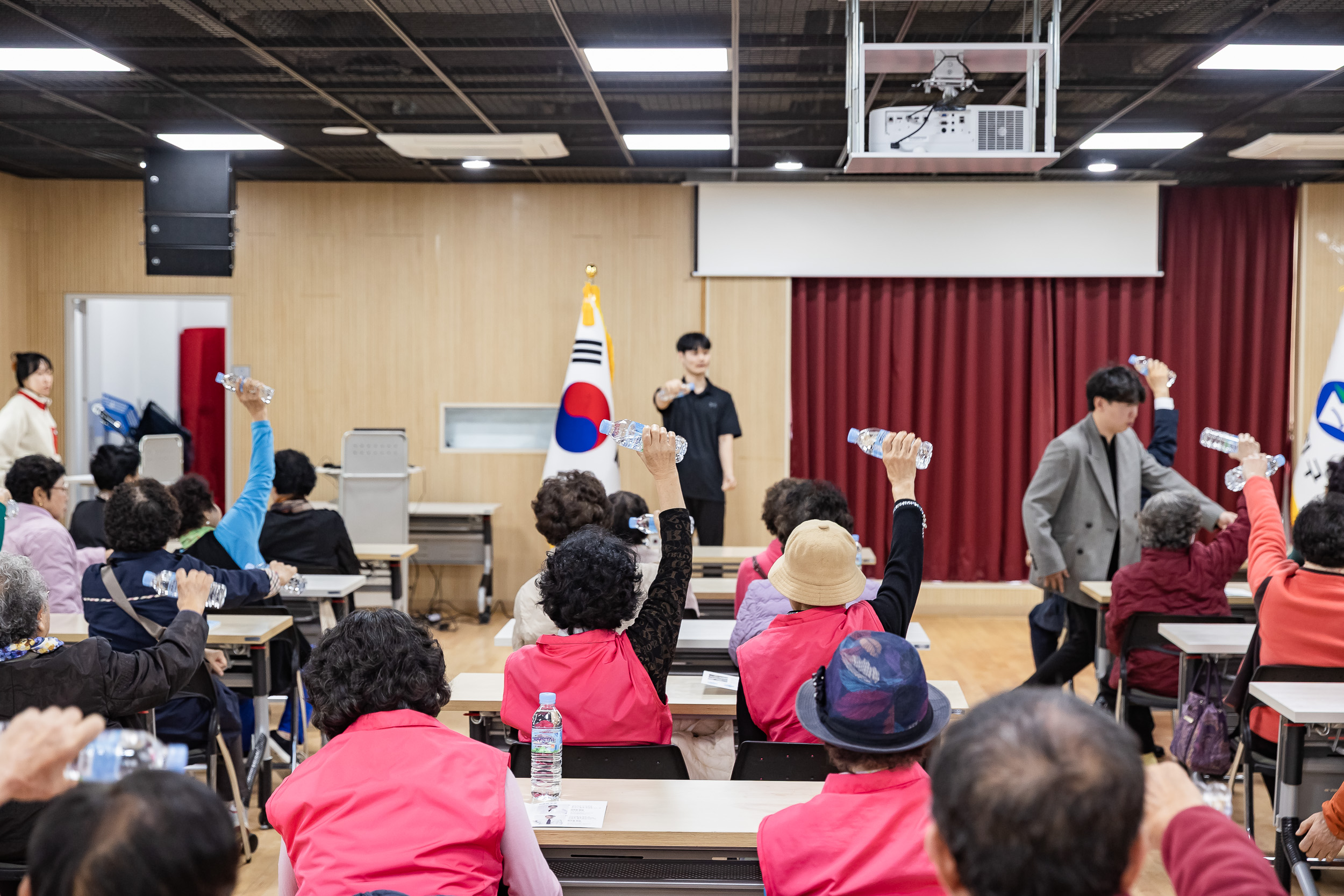 20251104-군자동 스포츠정형외과 건강강좌 20251104-0124_L_104059.jpg