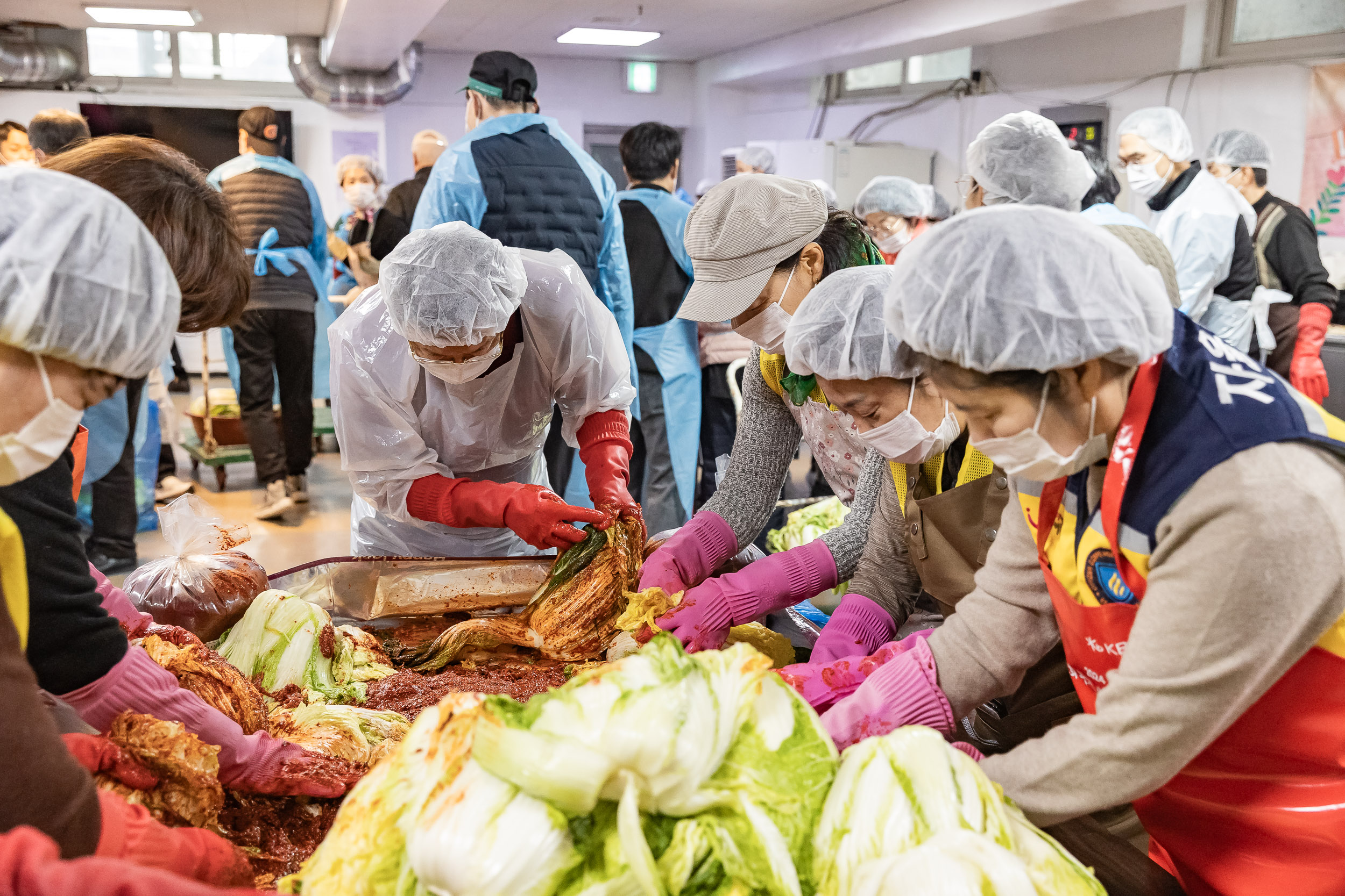 20251202-자양동 지역주민의 따뜻한 겨울나기를 위한 사랑의 김장나누기 20251202-20451_L_191054.jpg