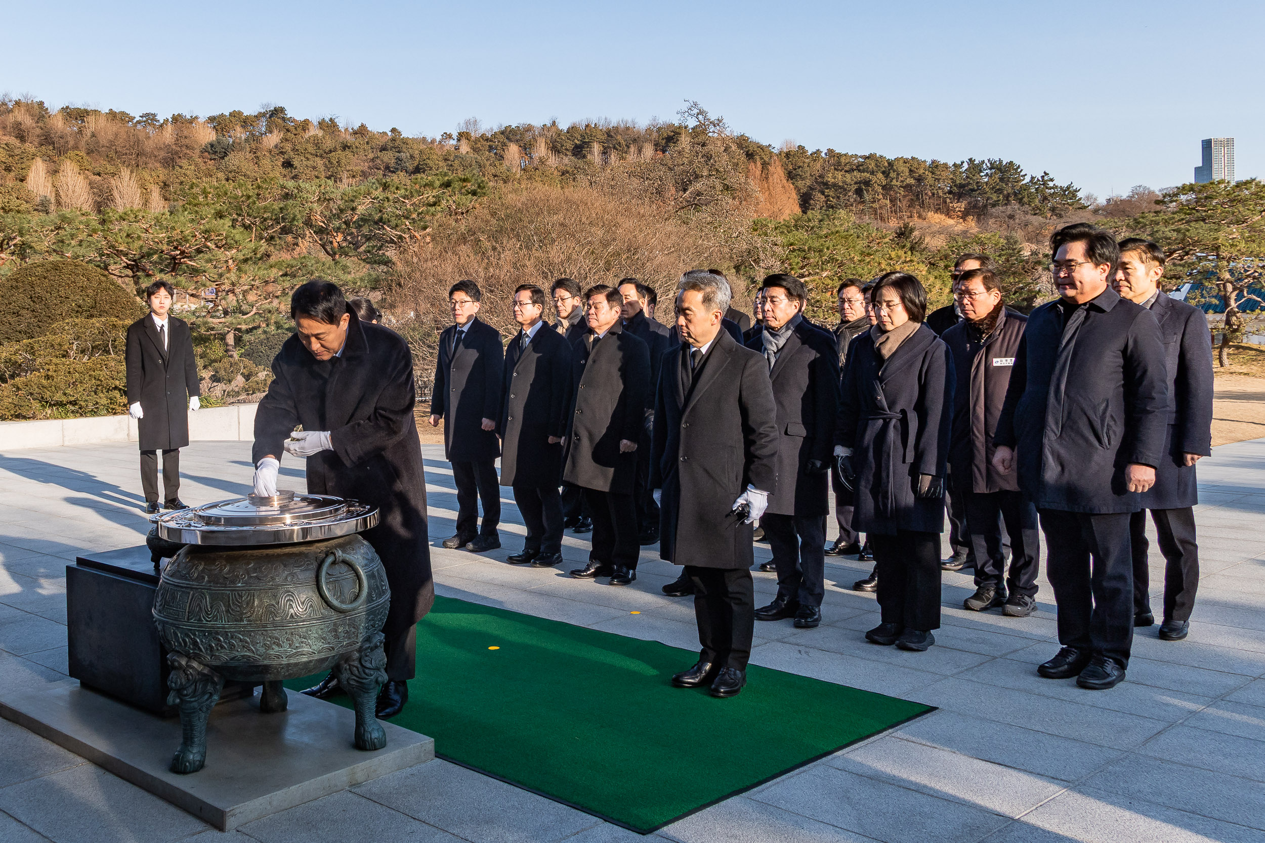 20260101-2026 새해 국립서울현충원 참배 20260101-60274_L_095035.jpg