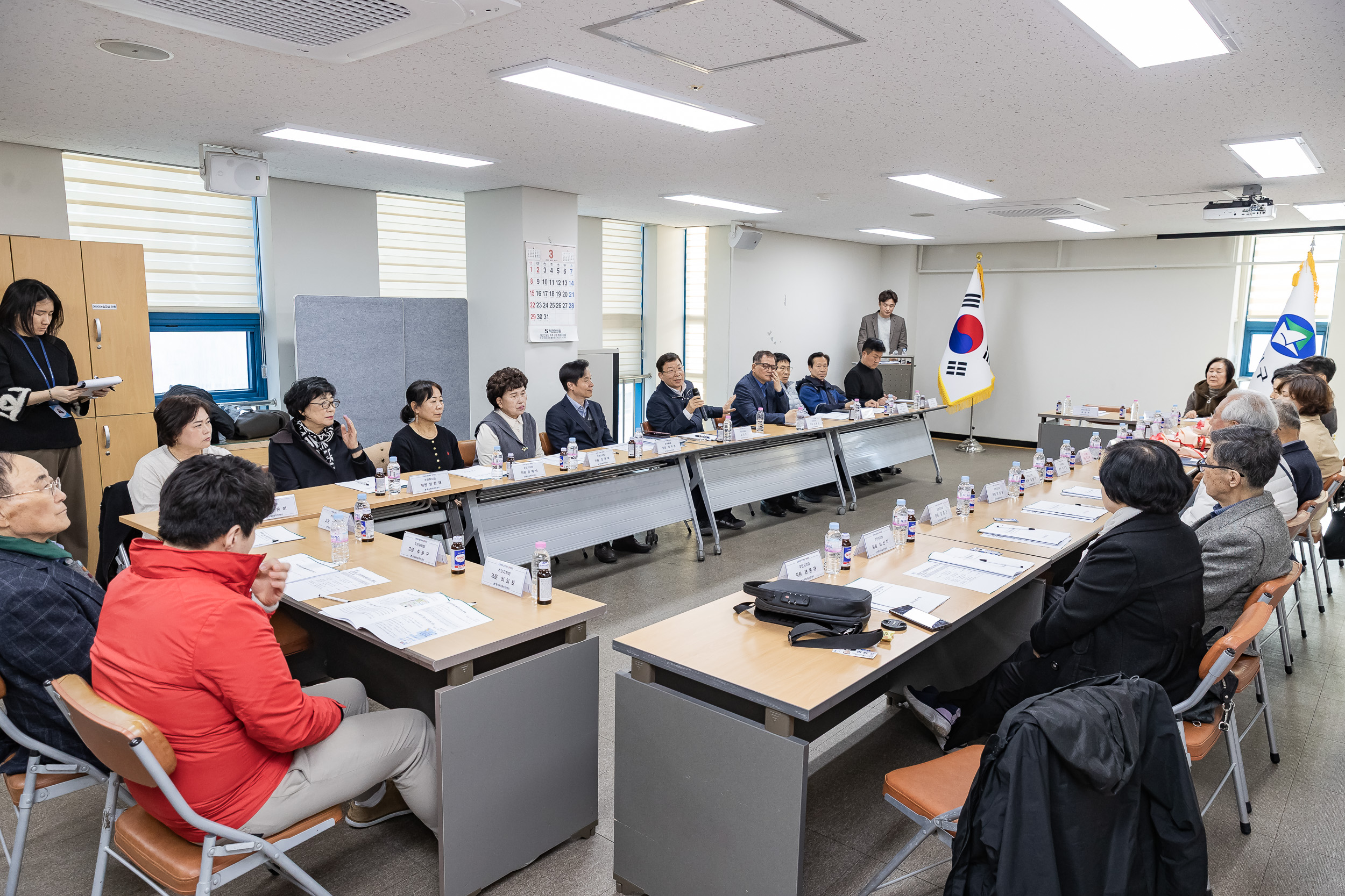 20260319-중곡4동 주민자치회 신규위원 위촉장 수여 및 간담회 20260319-44949_L_172250.jpg