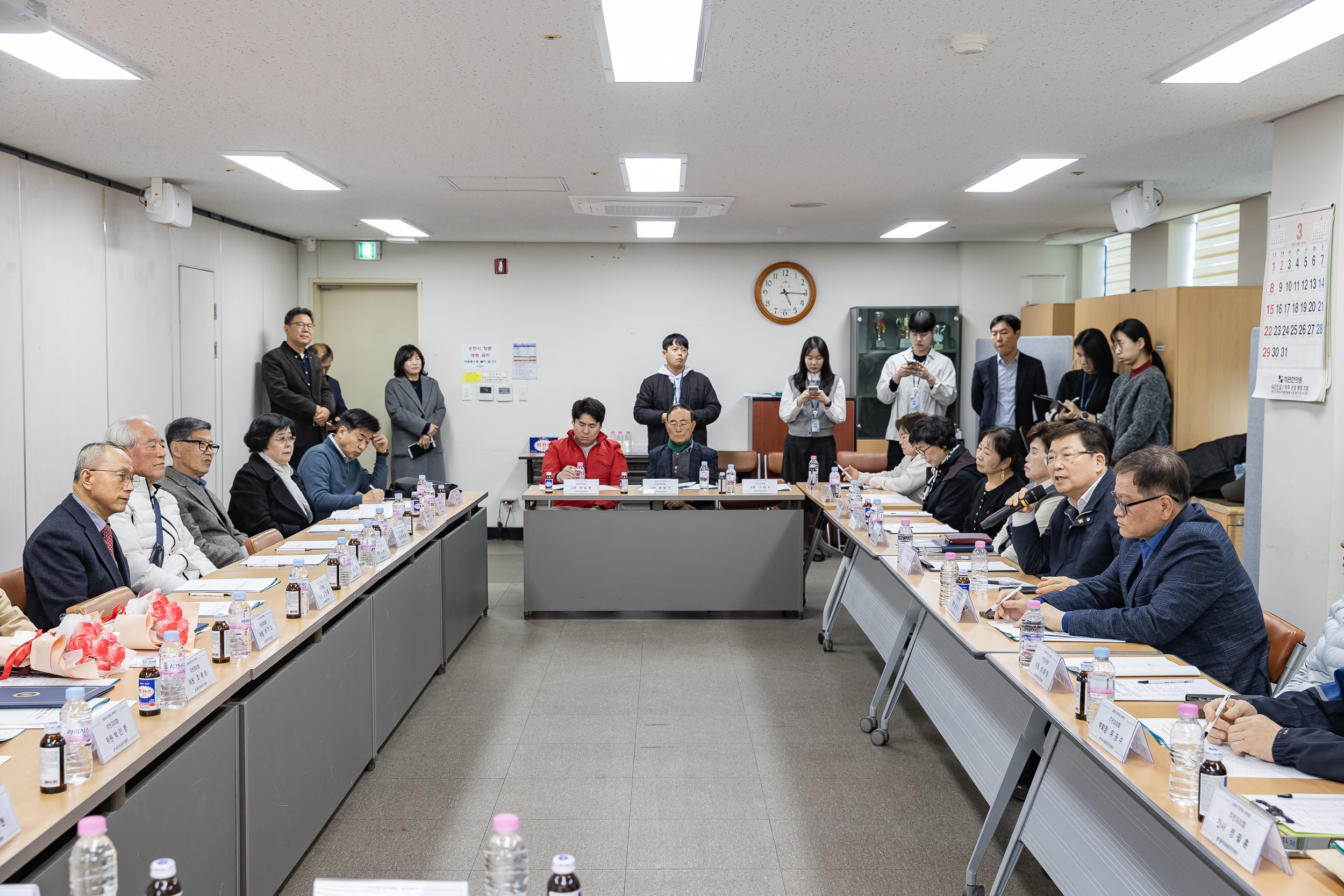 20260319-중곡4동 주민자치회 신규위원 위촉장 수여 및 간담회 20260319-45004_L_172250.jpg