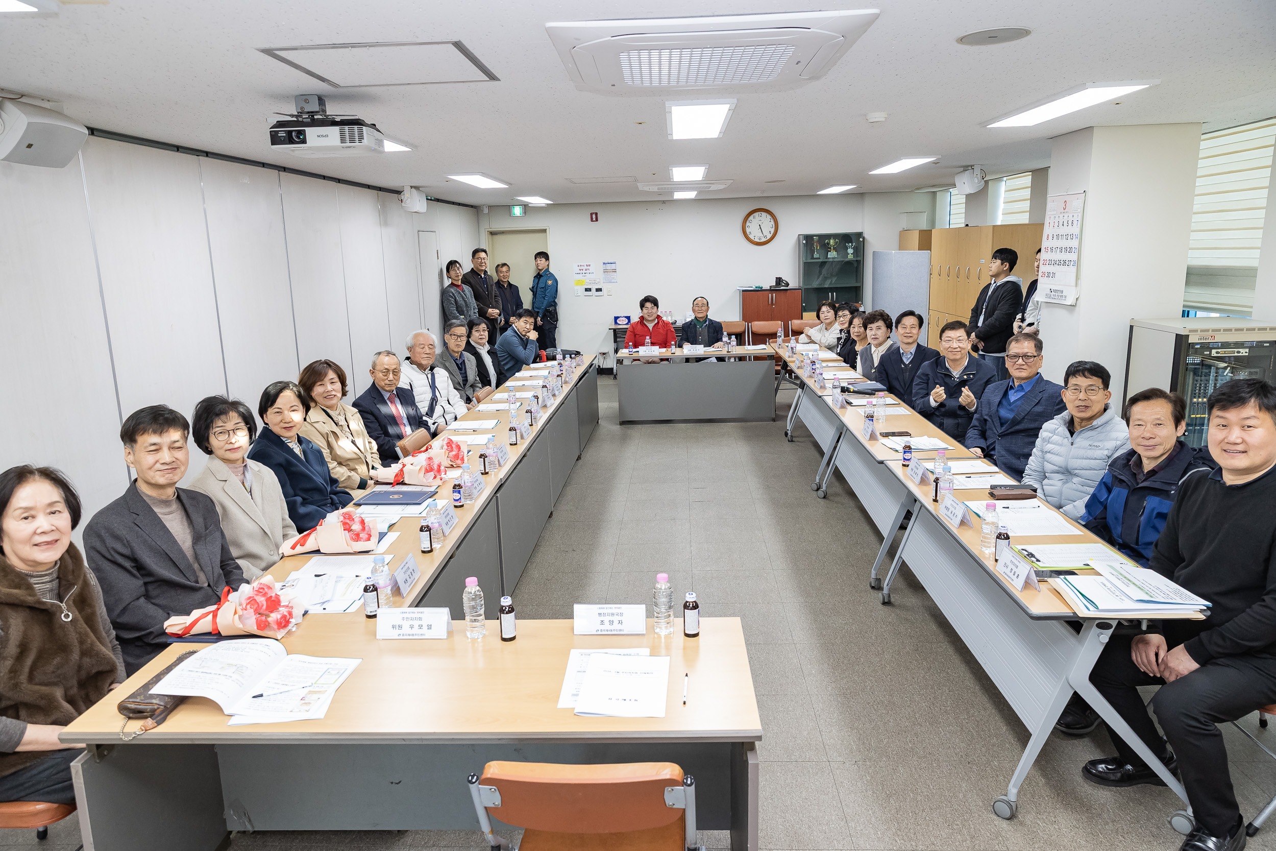 20260319-중곡4동 주민자치회 신규위원 위촉장 수여 및 간담회 20260319-45040_L_172251.jpg