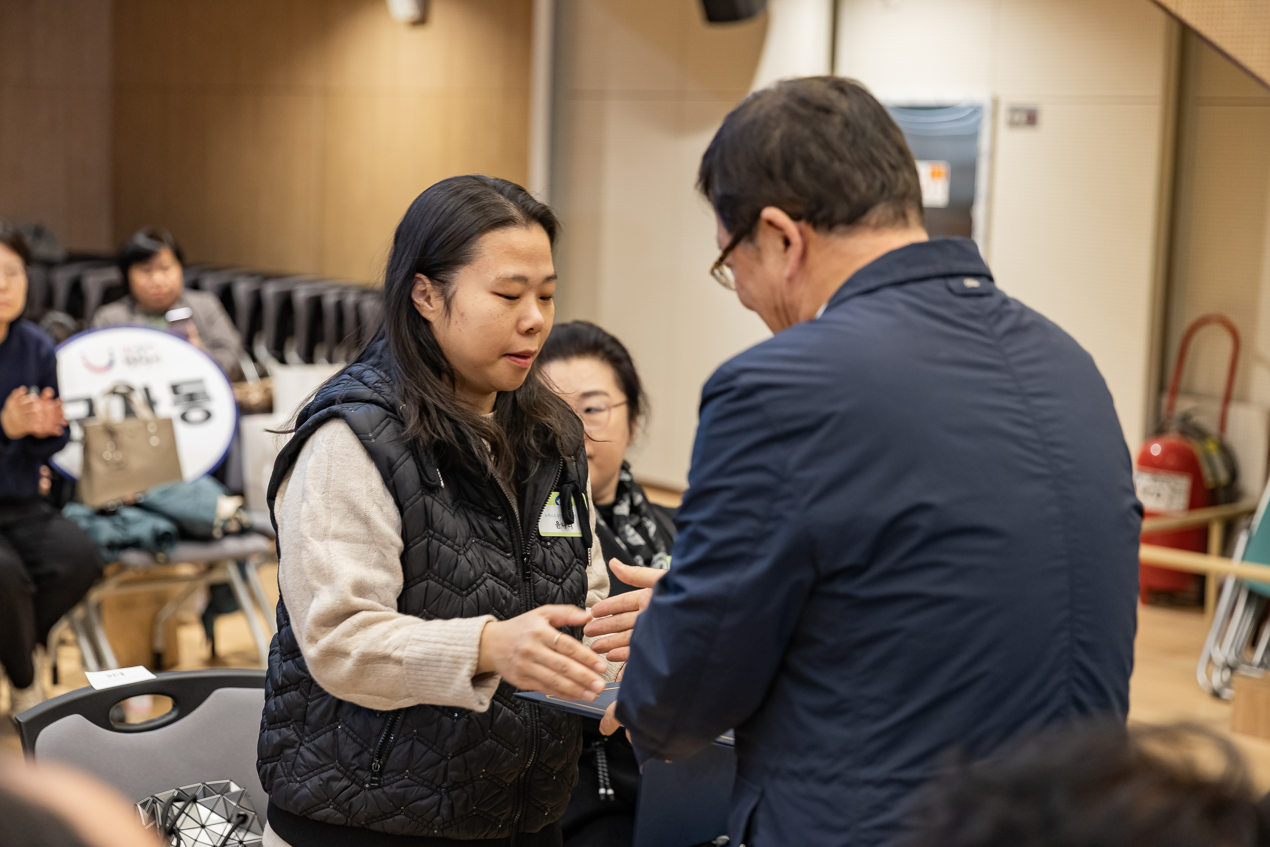 20251126-2025년 11월 정기 구민표창 수여식 20251126-15960_L_192546.jpg