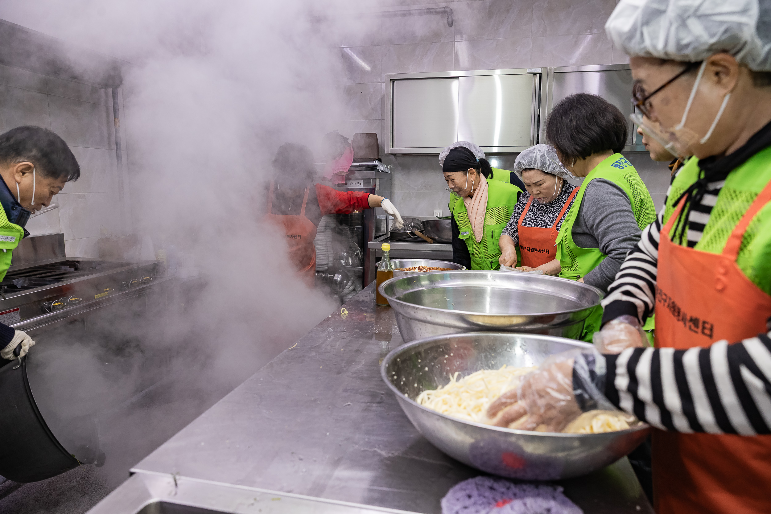 20260303-중곡4동 자원봉사캠프 건강음식 나눔 20260303-30120_L_204711.jpg