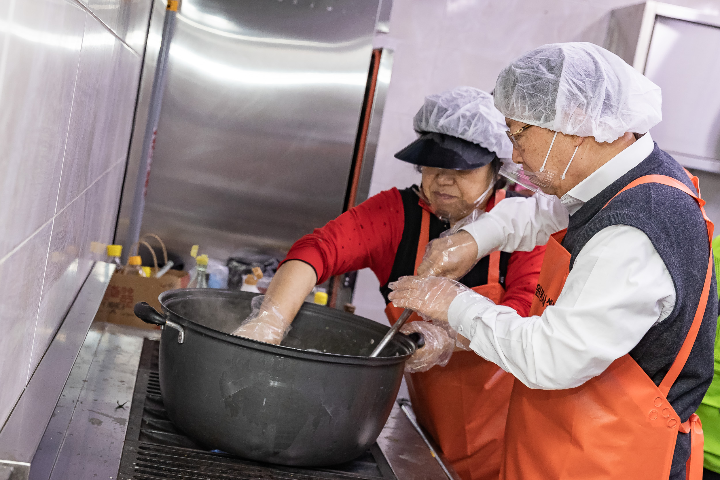 20260303-중곡4동 자원봉사캠프 건강음식 나눔 20260303-30183_L_204712.jpg