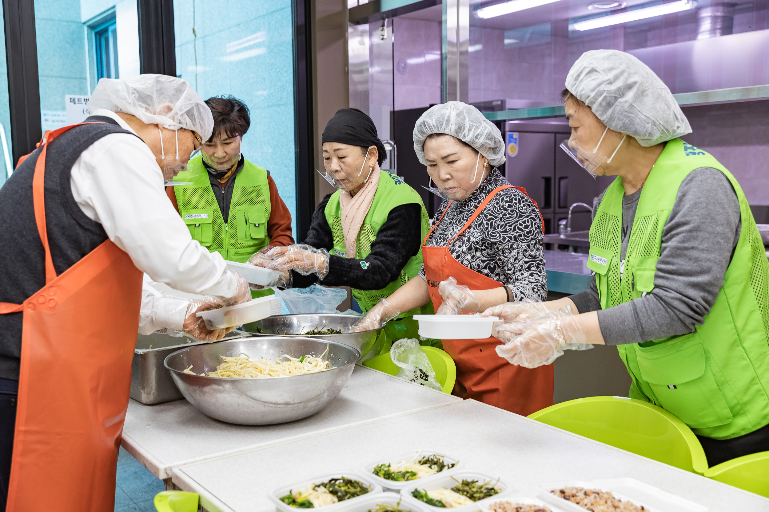20260303-중곡4동 자원봉사캠프 건강음식 나눔 20260303-30242_L_204712.jpg