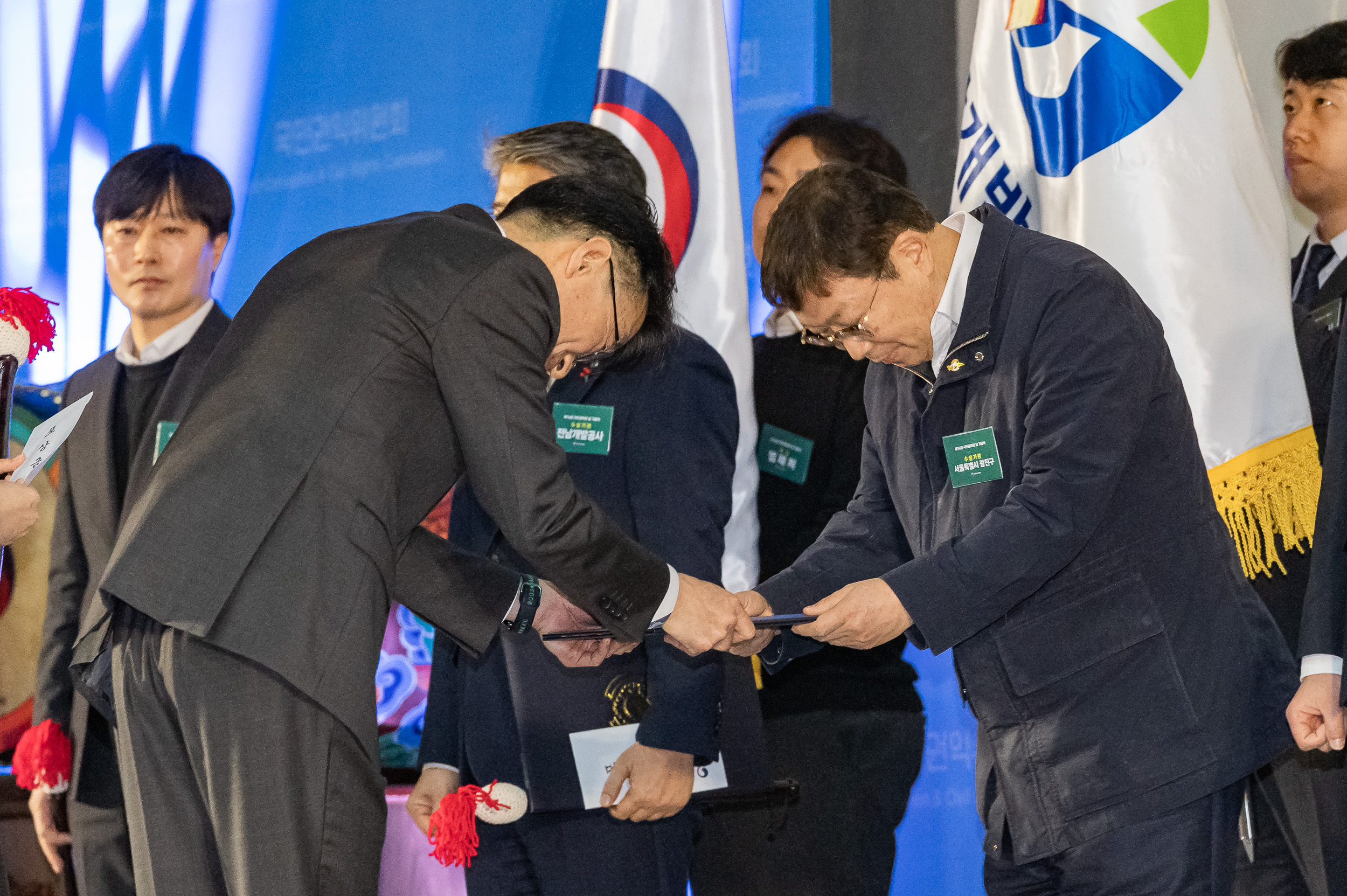 20260227-제14회 국민권익의 날 기념식-종합청렴도평가 유공 단체 표창 수상 20260227-06208_L_203948.jpg