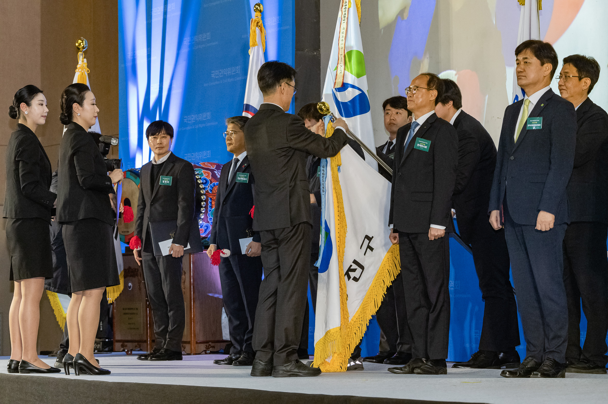 20260227-제14회 국민권익의 날 기념식-종합청렴도평가 유공 단체 표창 수상 20260227-06262_L_203948.jpg