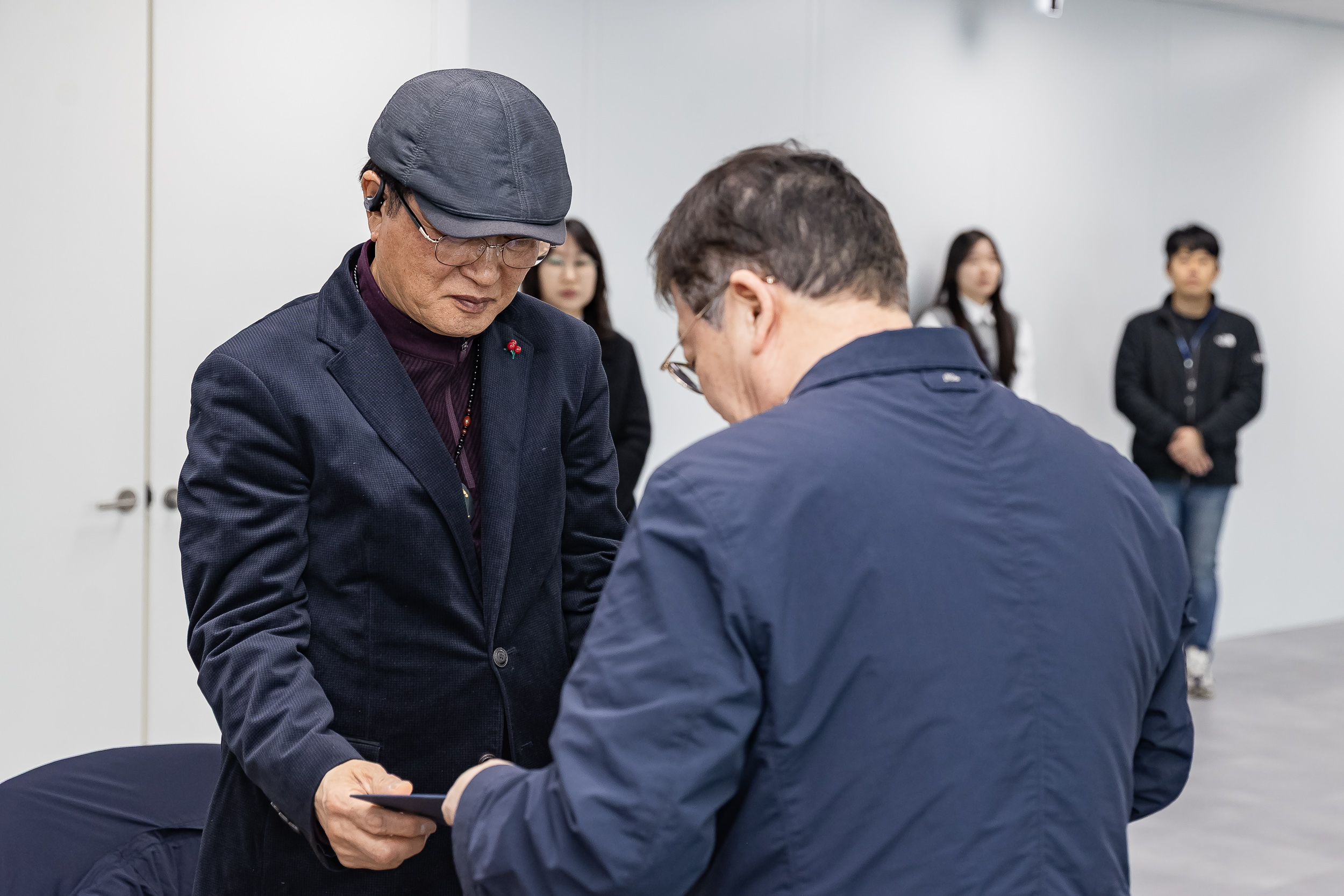 20260203-중곡1동 주민자치회 위원 위촉장 수여식 20260203-10569_L_181309.jpg