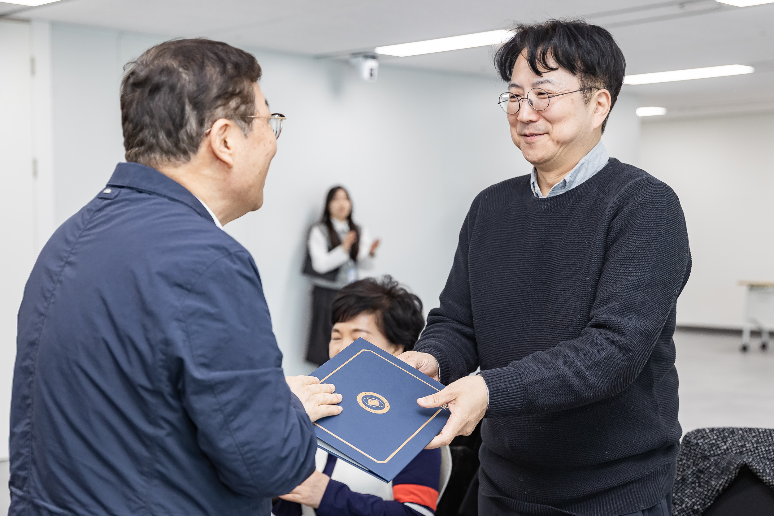 20260203-중곡1동 주민자치회 위원 위촉장 수여식 20260203-10600_L_181309.jpg