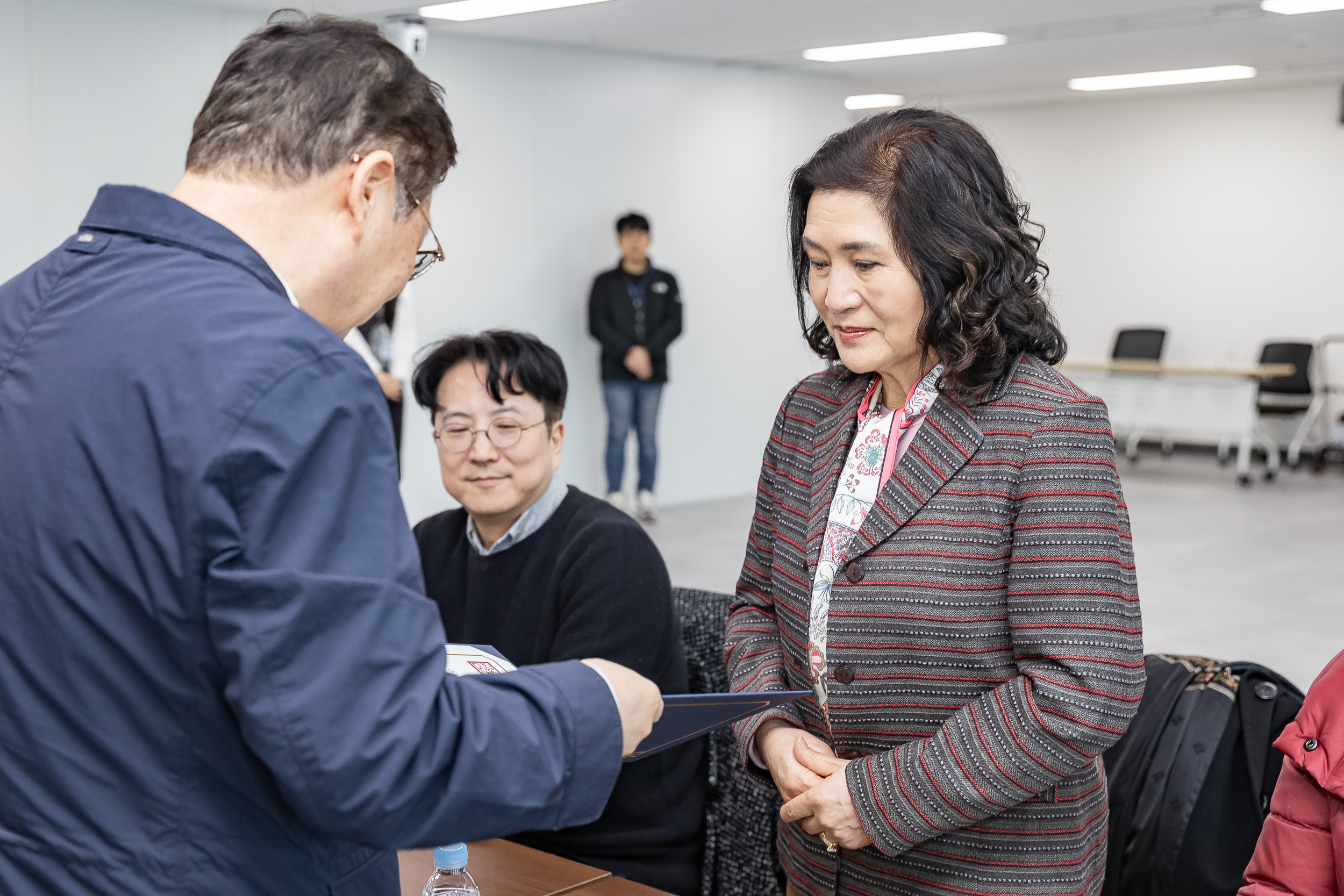 20260203-중곡1동 주민자치회 위원 위촉장 수여식 20260203-10606_L_181309.jpg