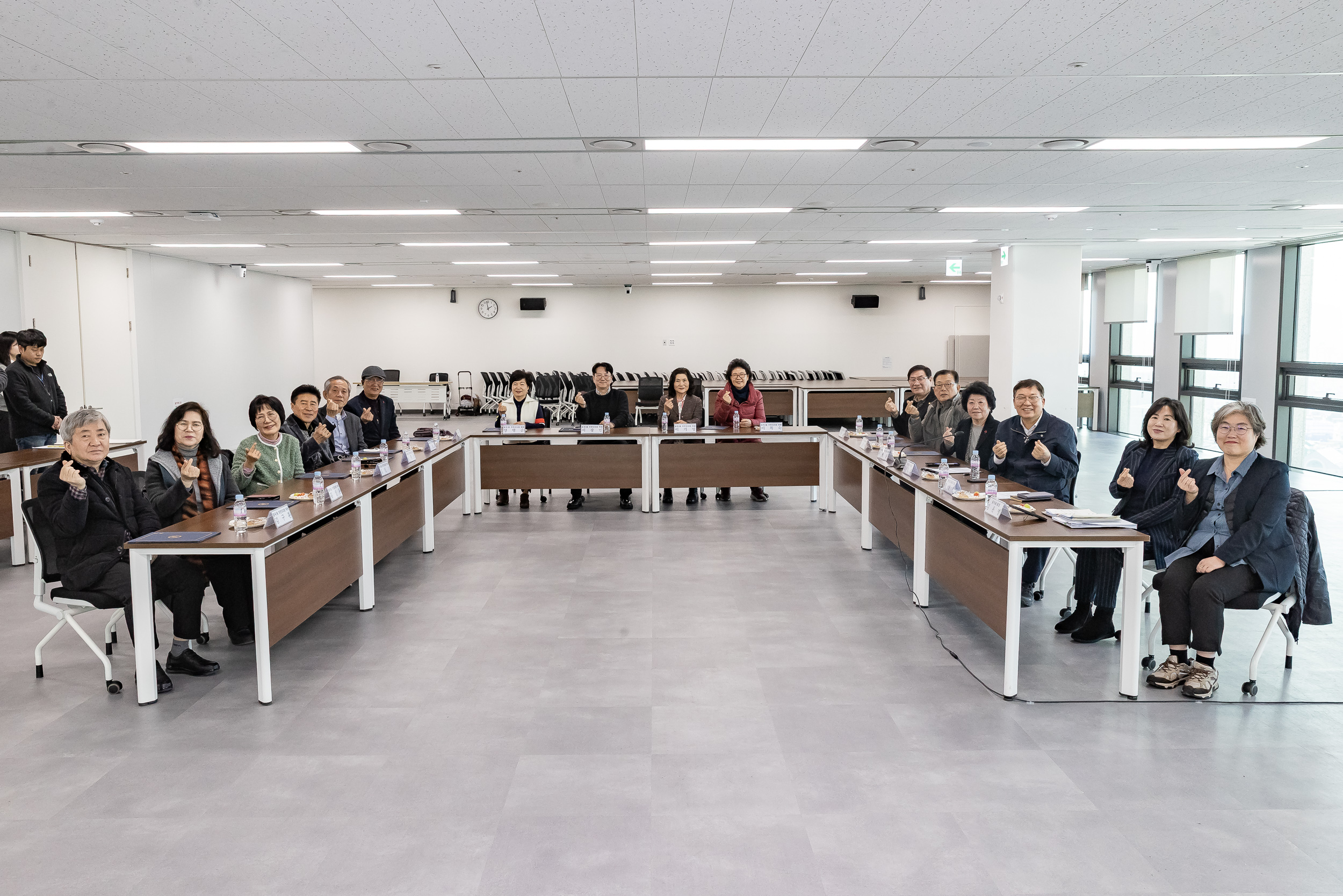 20260203-중곡1동 주민자치회 위원 위촉장 수여식 20260203-10870_L_181310.jpg