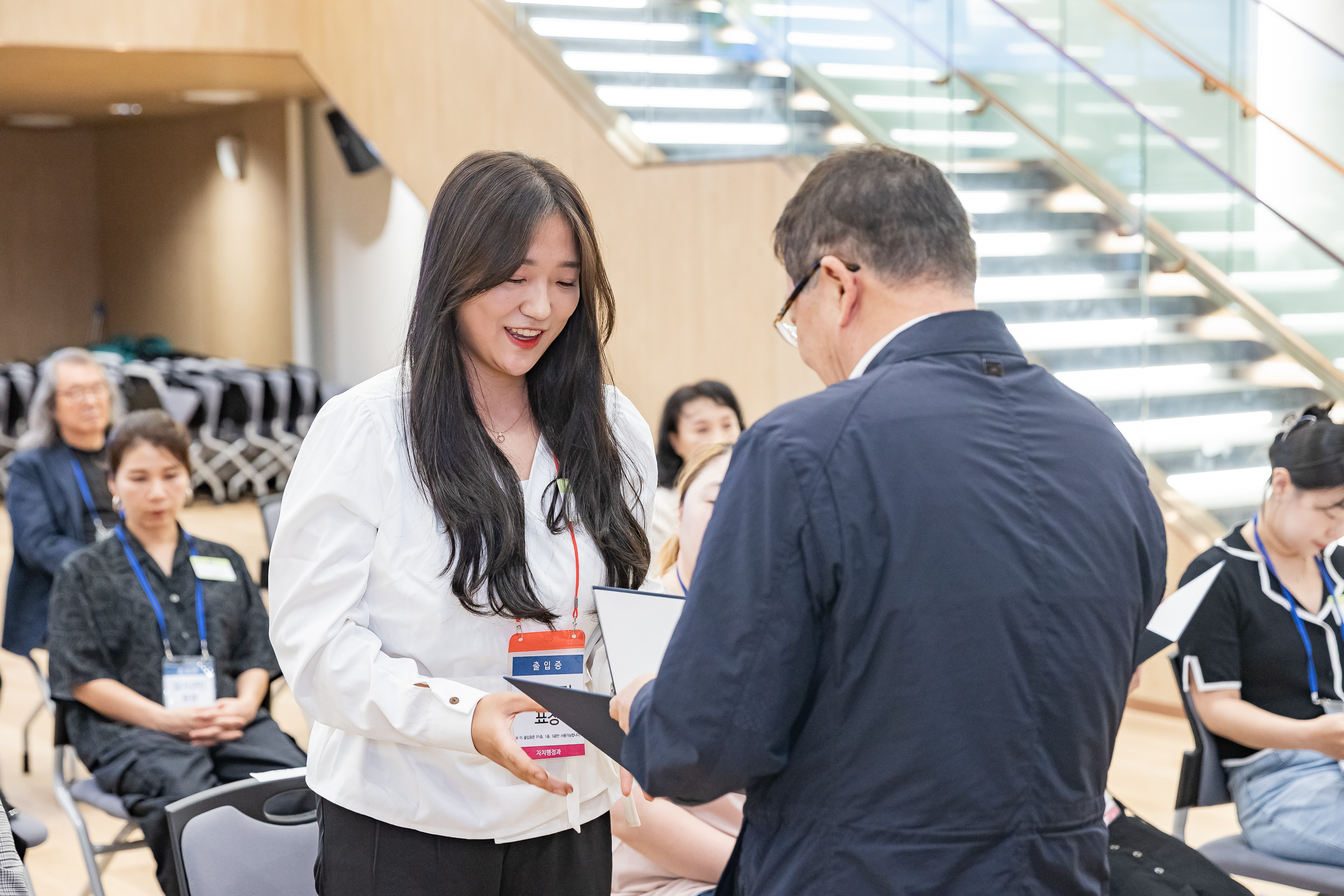 20250923-2025년 9월 정기 구민표창 수여식 20250923-38369_L_161333.jpg