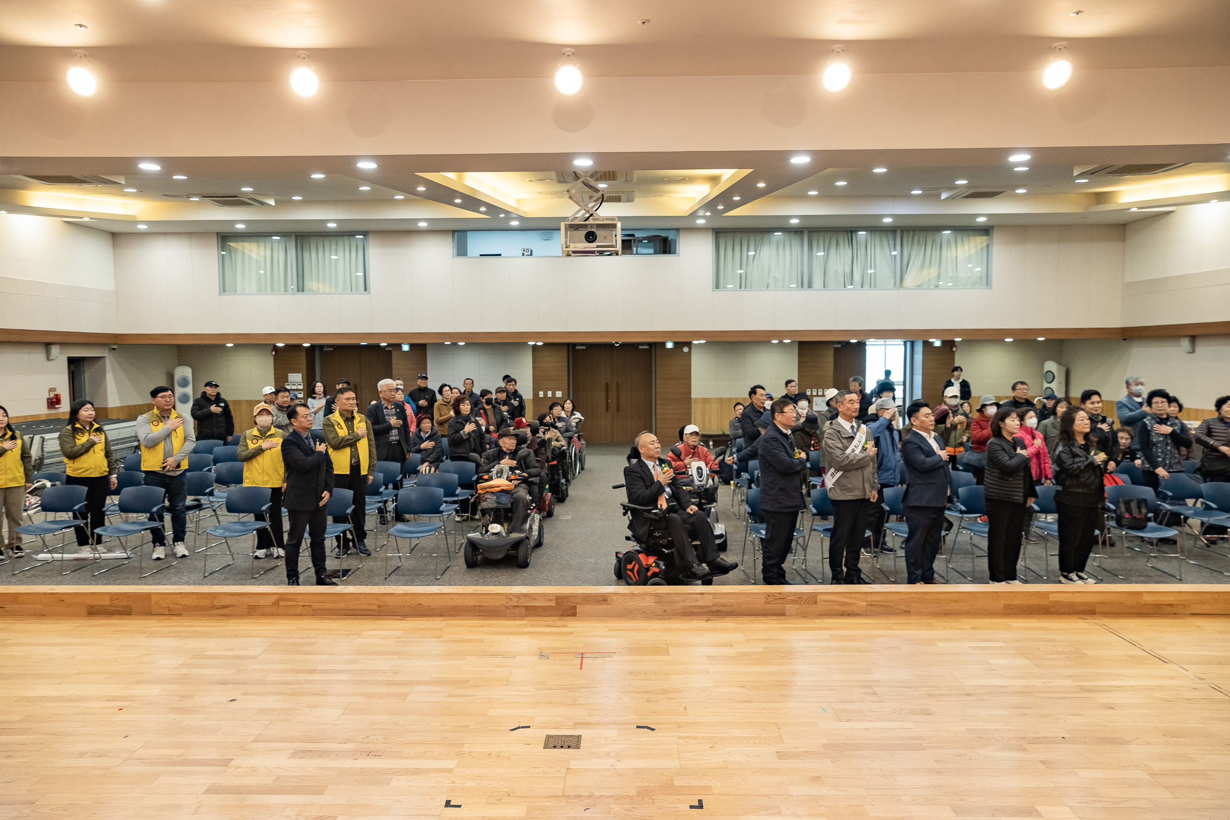 20251027-2025년 교통사고 줄이기 캠페인 및 장애인 교통안전 전국순례 결의대회 20251027-72137_L_181953.jpg