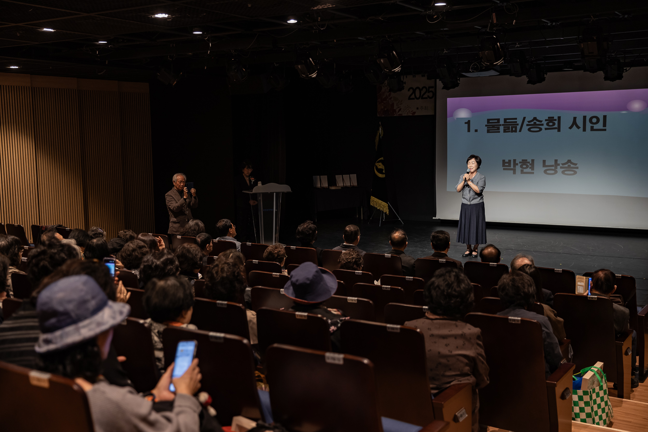 20251021-제24회 광나루사생회 정기전 20251021-64173_L_172715.jpg