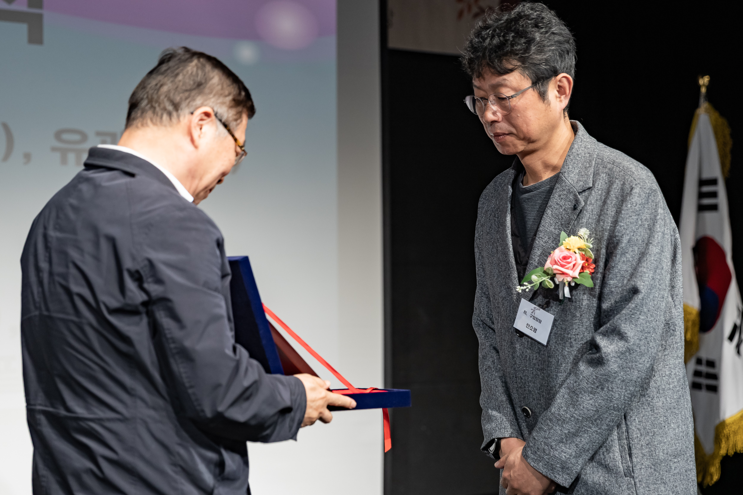 20251021-제24회 광나루사생회 정기전 20251021-64452_L_172717.jpg