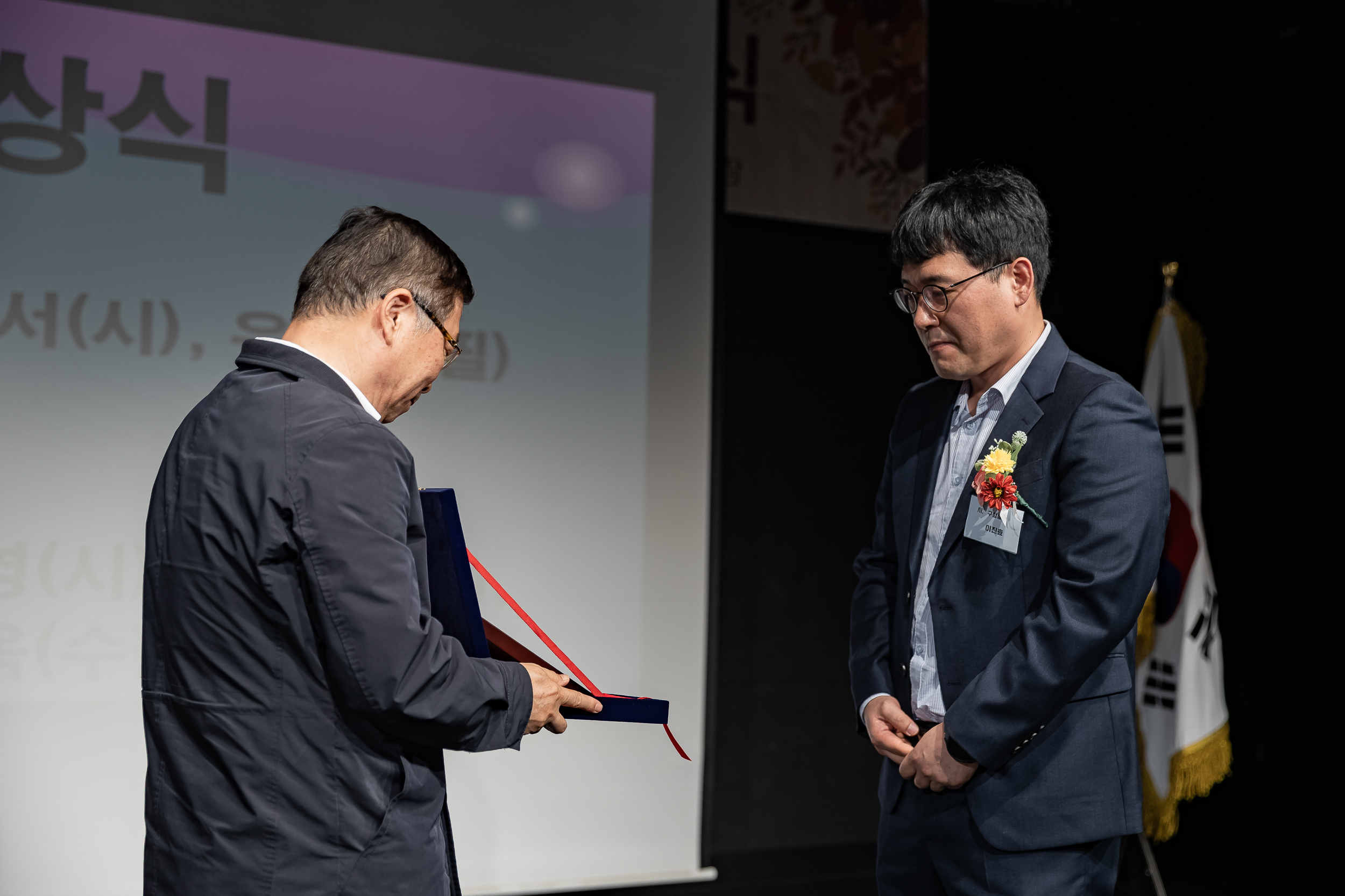 20251021-제24회 광나루사생회 정기전 20251021-64479_L_172717.jpg