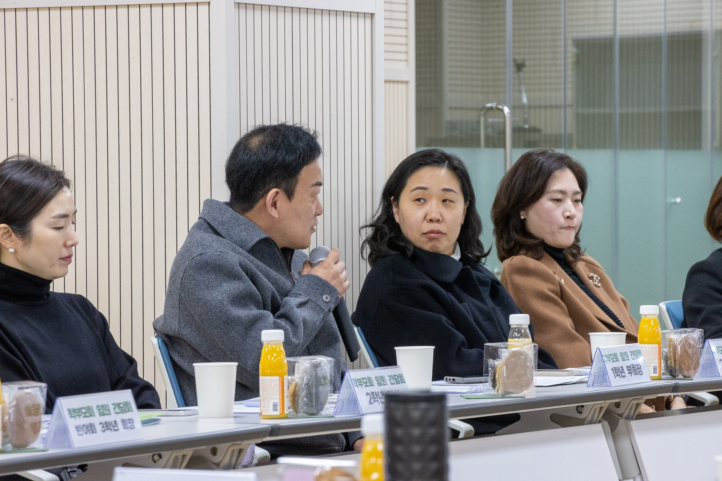 20251103-가람고 인조잔디 운동장 조성기념 학부모 간담회 20251103-82335_L_103729.jpg