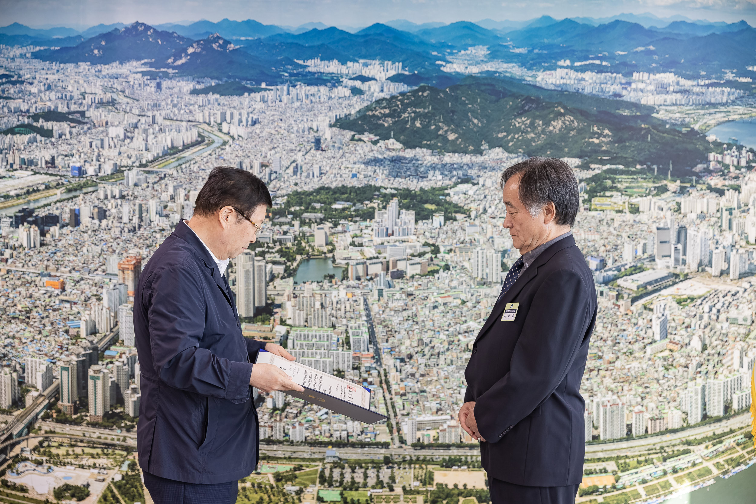 20250911-6.25 전쟁 참전자 무공훈장 전수식 20250911-22901_G_165057.jpg
