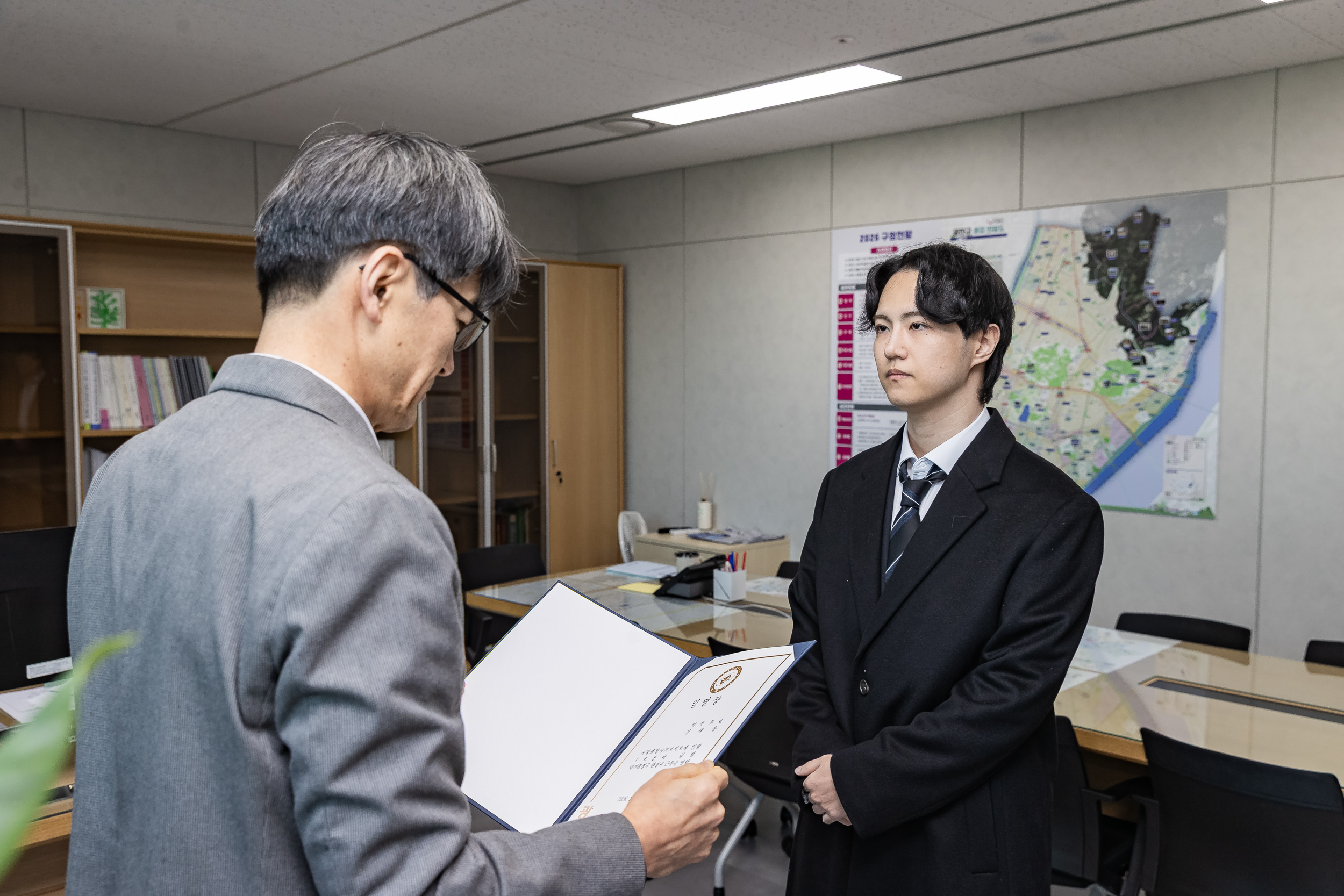 20260209-신규임용 발령장 수여식 20260209-17965_L_153716.jpg