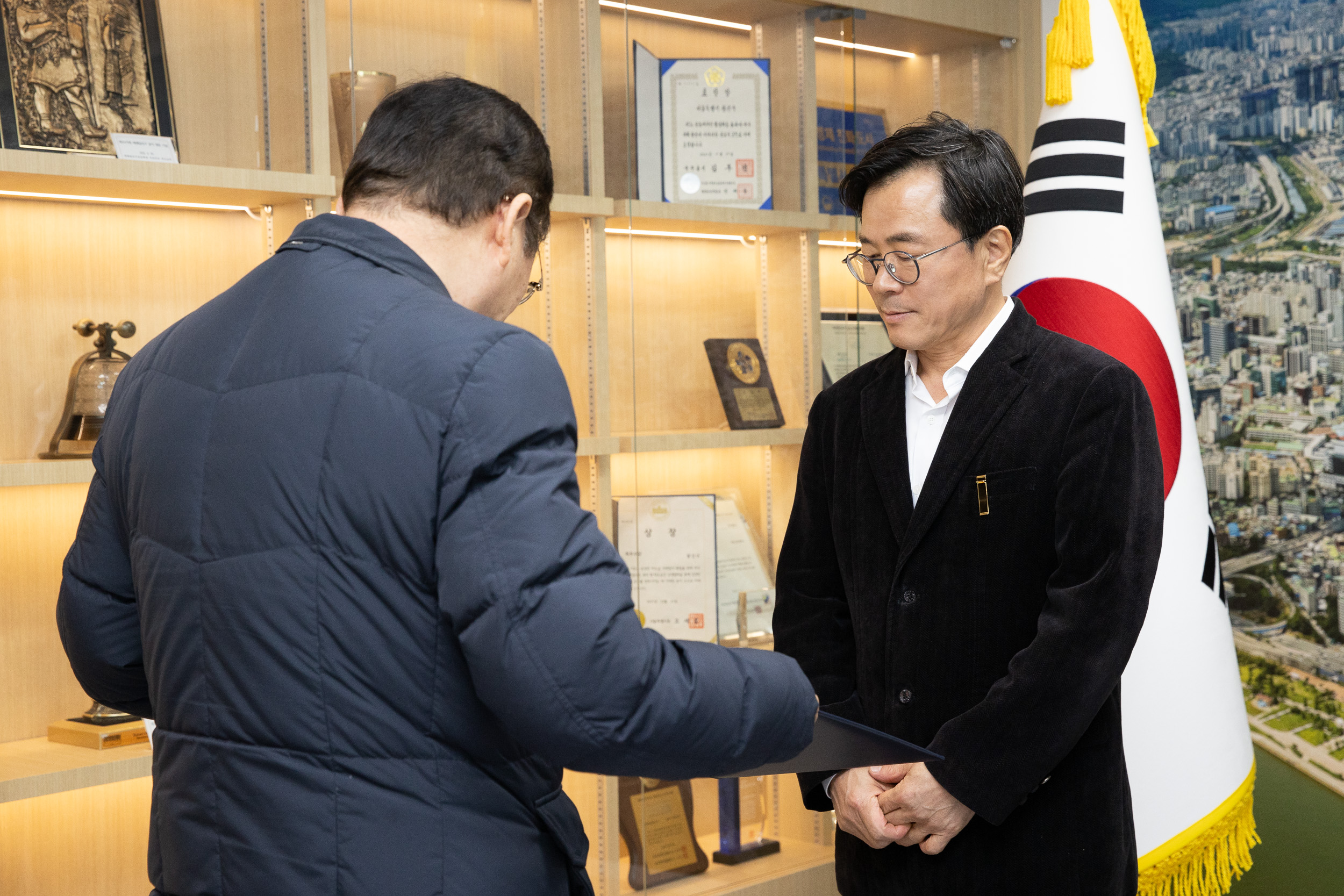 20260108-퇴직 유공자 정부포상 수여식 20260108-62044_L_111810.jpg