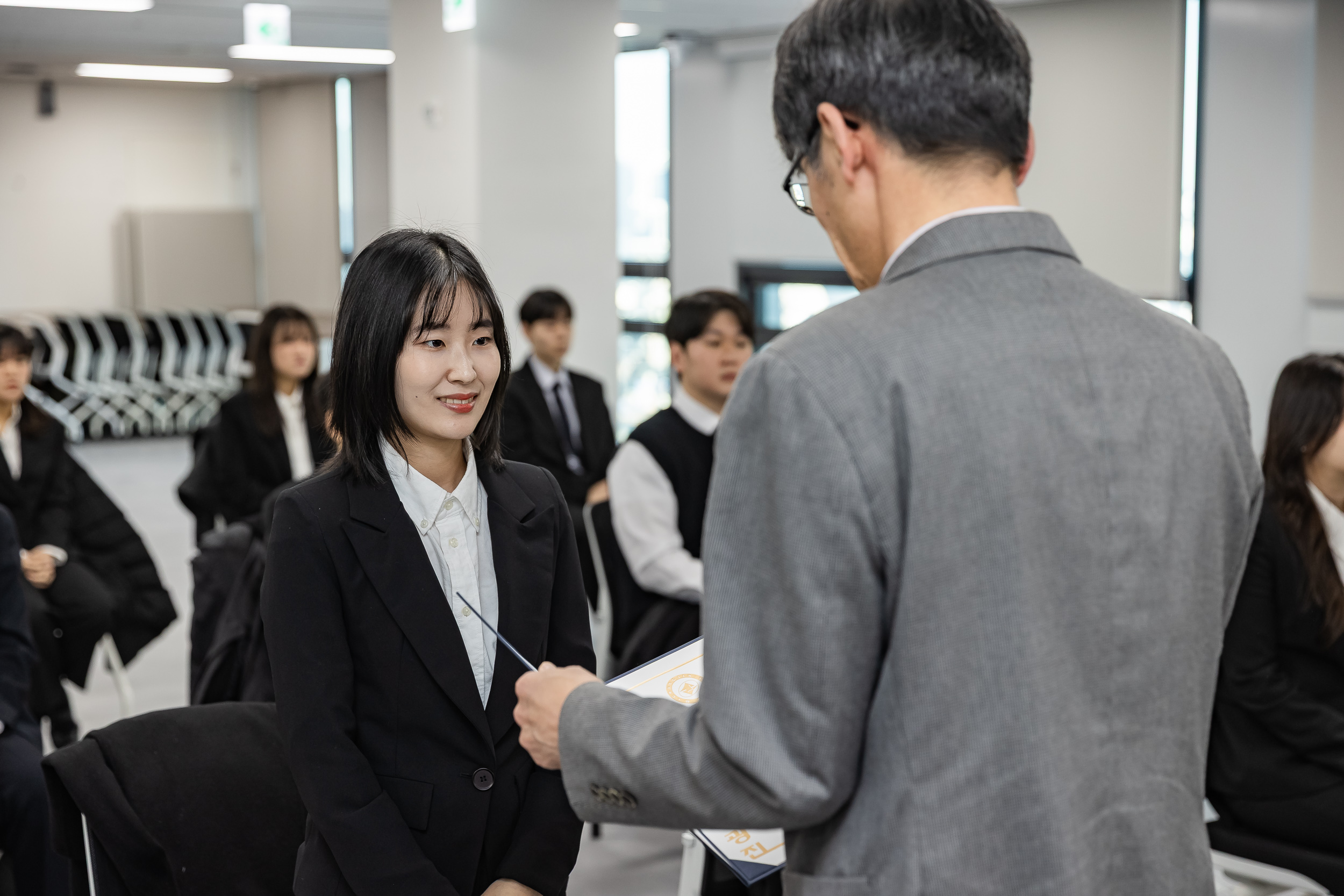 20251230-2026년 상반기 신규임용후보자 발령장 수여식 20251230-57079_L_134948.jpg