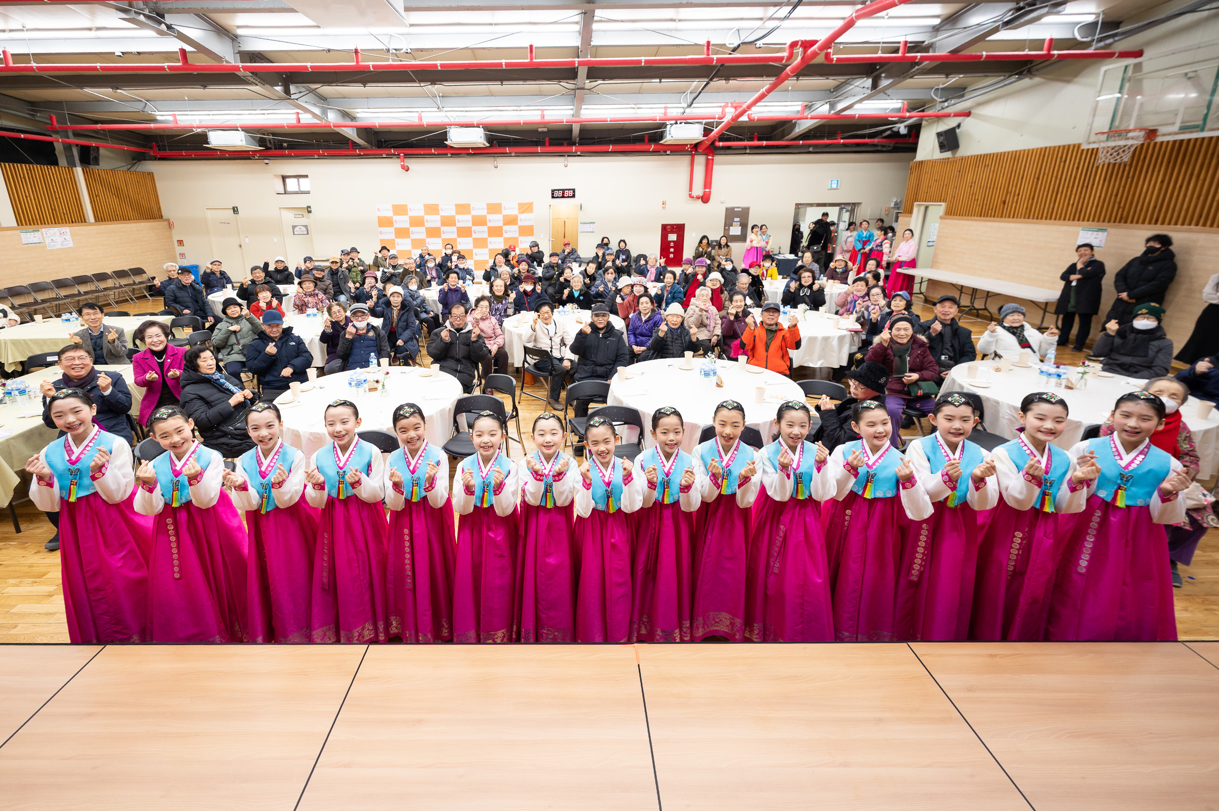 20260210-설 맞이 경로잔치 20260210-3372_L_154003.jpg