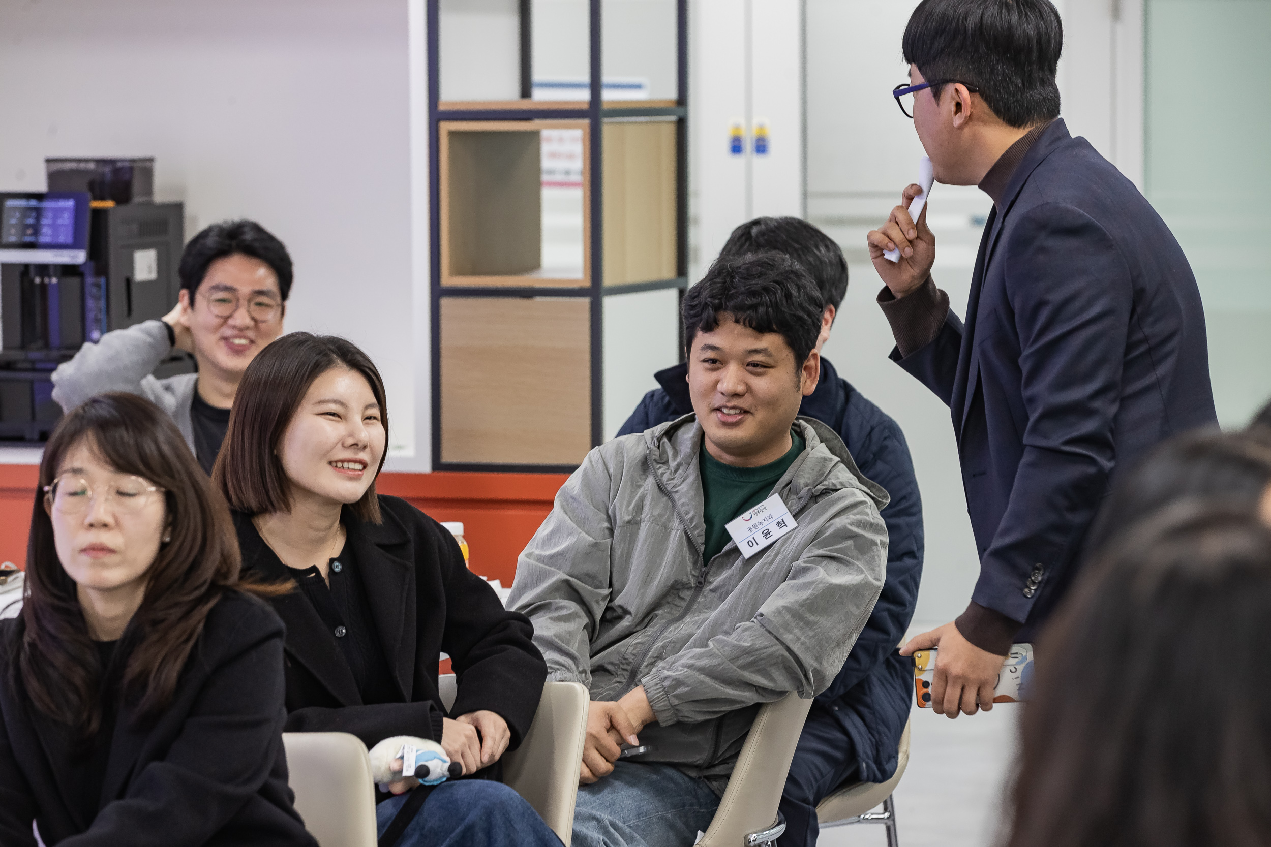 20251127-2025년 하반기 친절 직원 격려 간담회 20251127-17577_L_130139.jpg